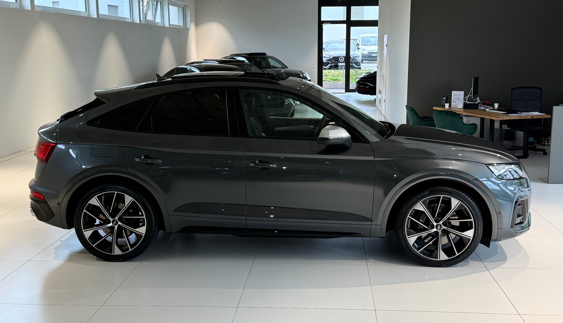 AUDI SQ5 Sportback TDI quattro tiptronic***1. Hand***CH-Fahrzeug***ABT***Luftfederung***Panoramadach***Service kostenlos***-image-42