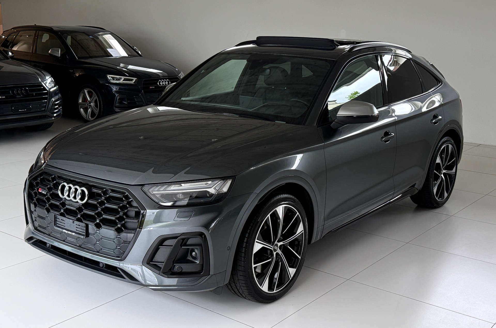 AUDI SQ5 Sportback TDI quattro tiptronic***1. Hand***CH-Fahrzeug***ABT***Luftfederung***Panoramadach***Service kostenlos***-showroom-element-3