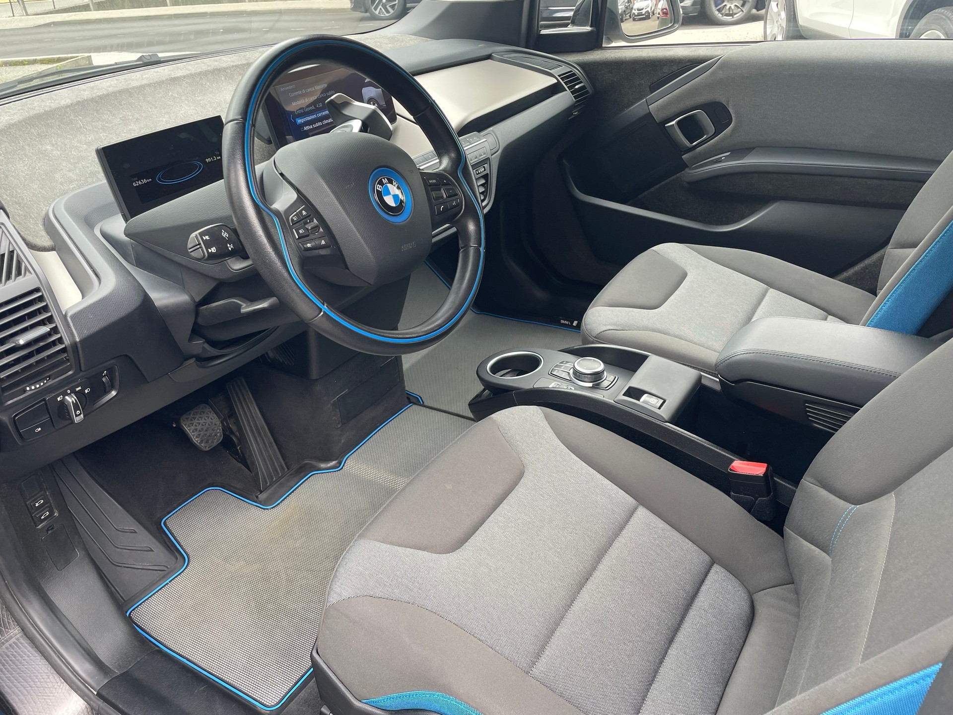 BMW i3s (120Ah)-image-2