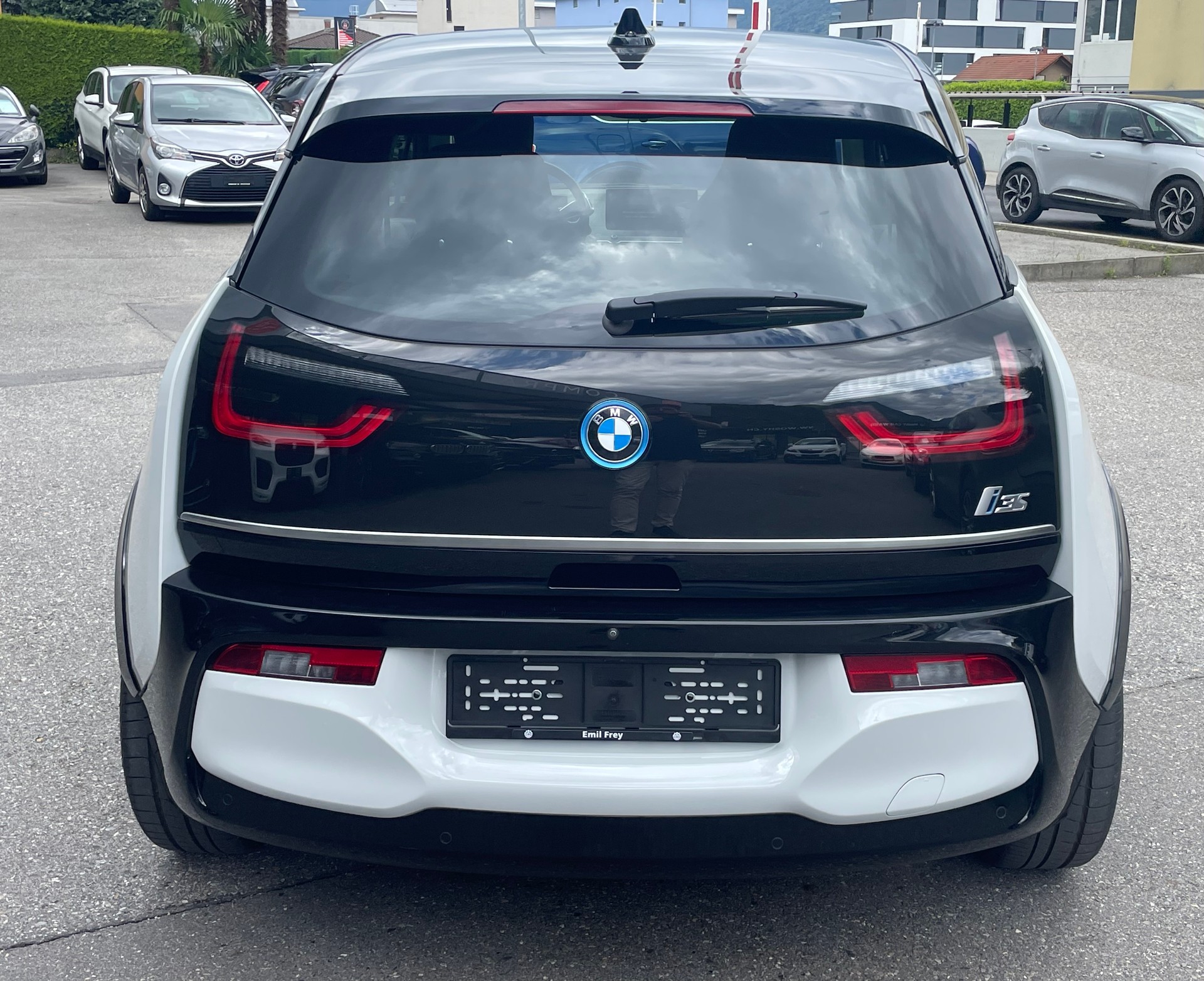BMW i3s (120Ah)-image-6