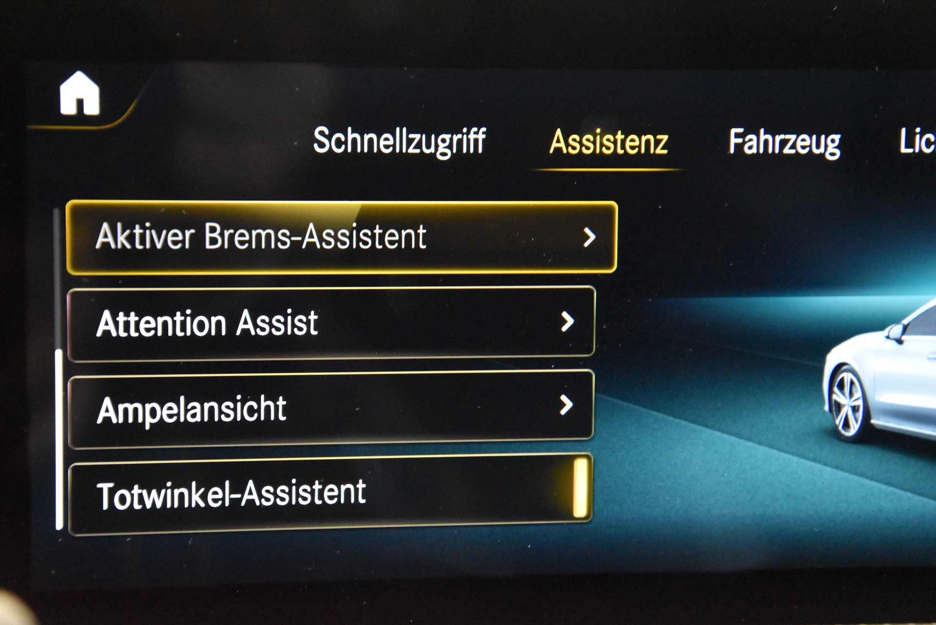 MERCEDES-BENZ CLA Shooting Brake 220 d 4Matic AMG Line EDITION 2020-image-12