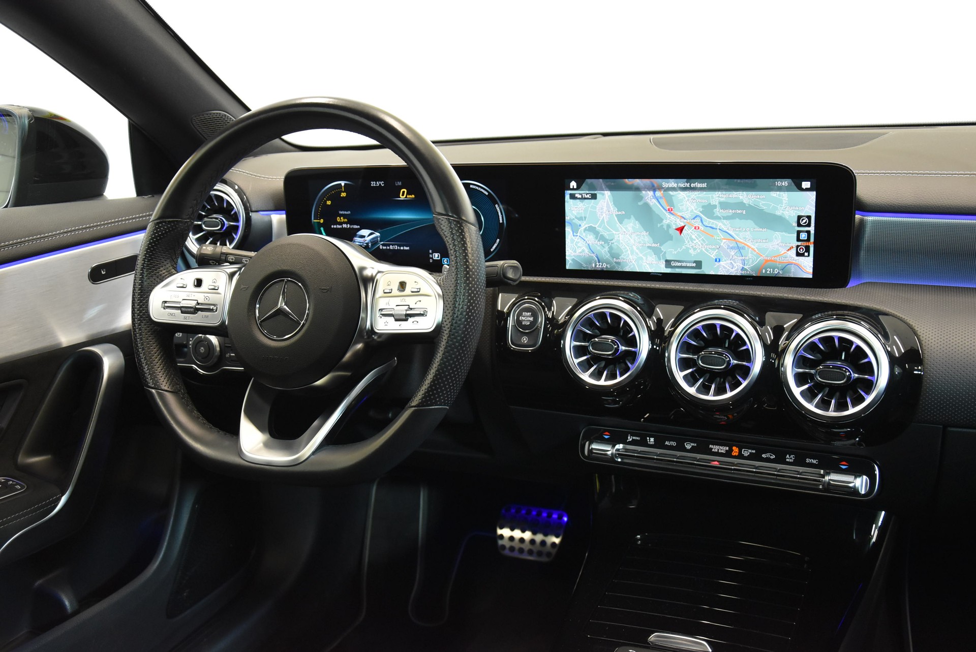 MERCEDES-BENZ CLA Shooting Brake 220 d 4Matic AMG Line EDITION 2020-image-6