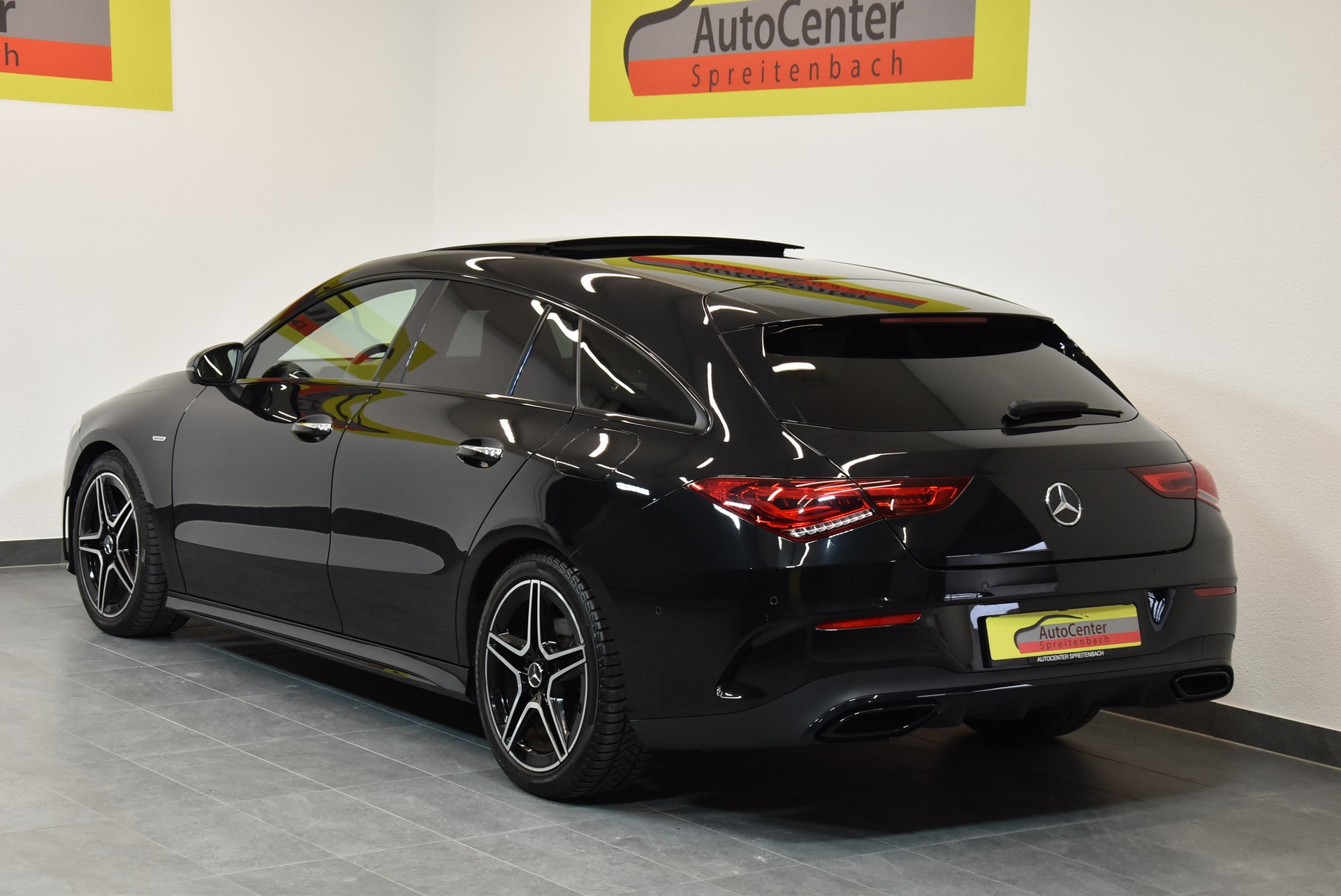 MERCEDES-BENZ CLA Shooting Brake 220 d 4Matic AMG Line EDITION 2020-image-13