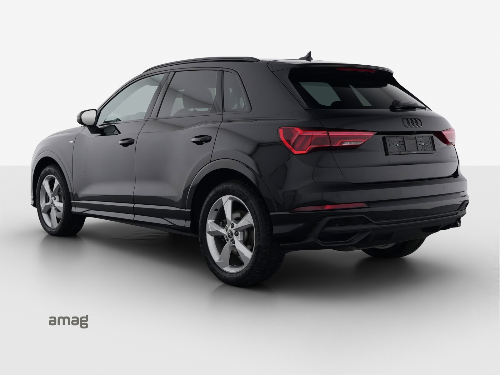AUDI Q3 Sportback 40 TDI S line quattro S-tronic-image-2