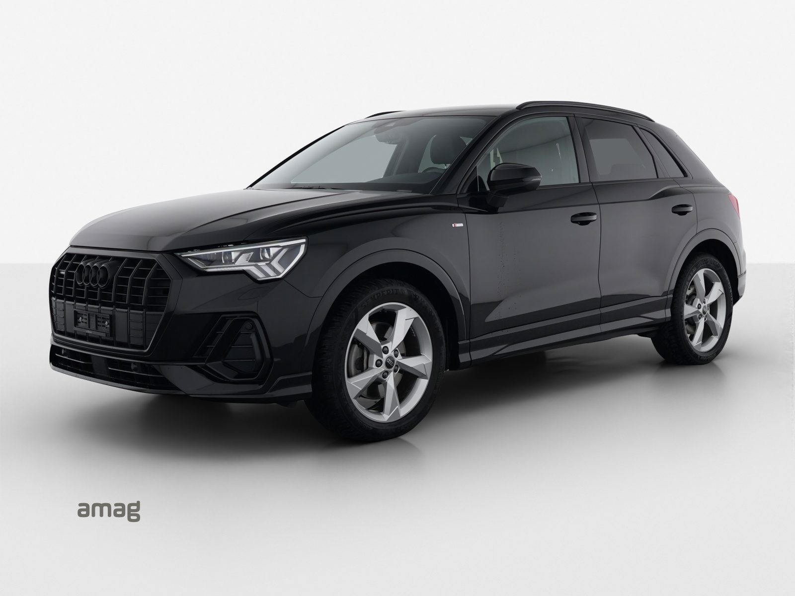 AUDI Q3 40 TDI S line quattro S-tronic-image-0