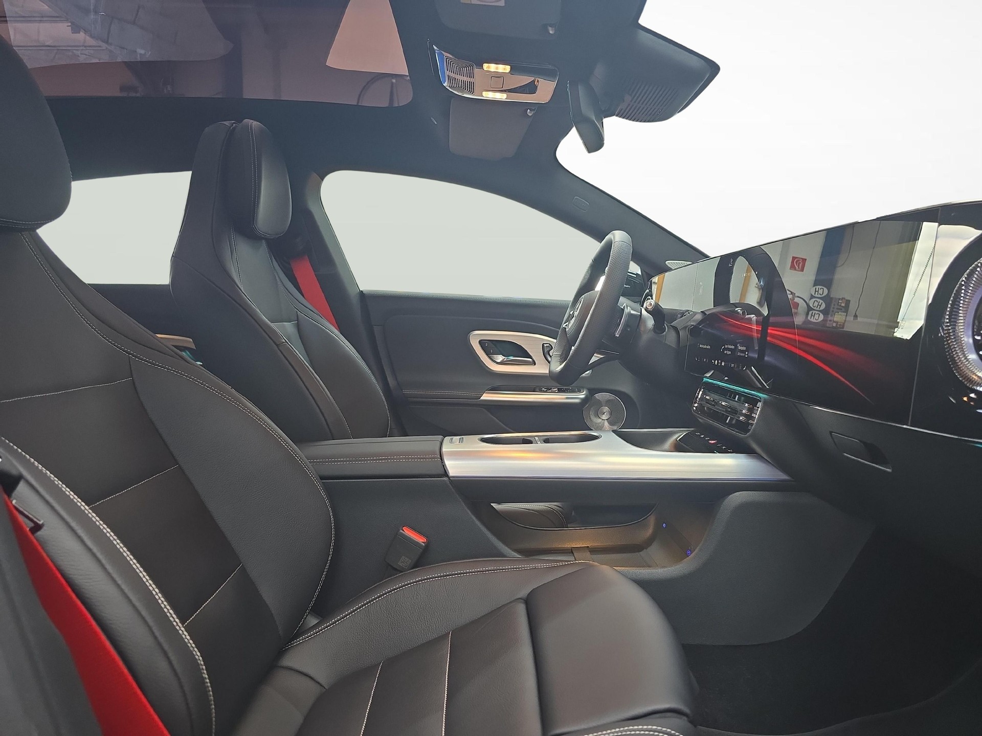MERCEDES-BENZ CLA 220 4-Matic Shooting Brake-image-7