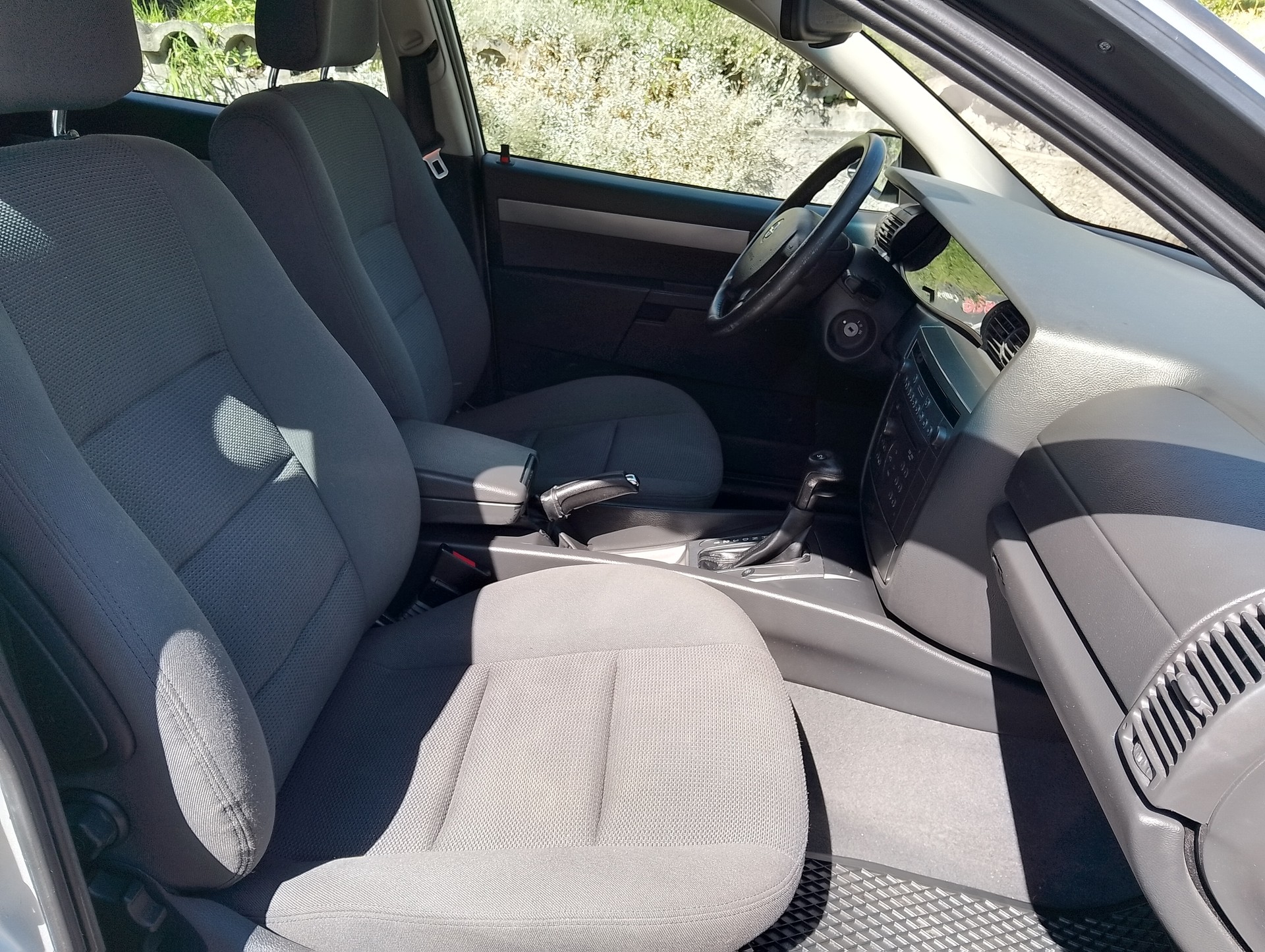 OPEL Omega 2.2i 16V Comfort-image-14