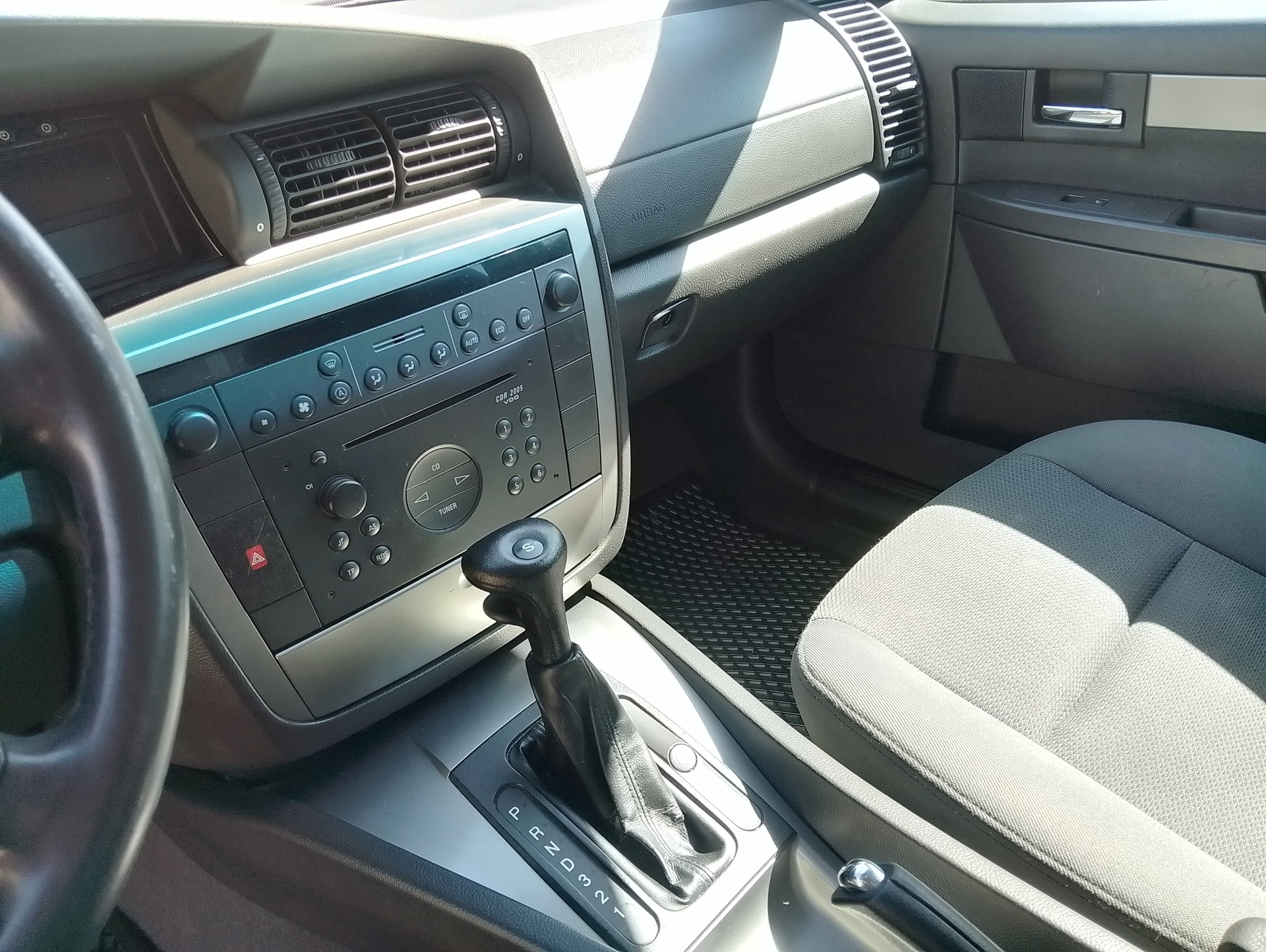 OPEL Omega 2.2i 16V Comfort-image-13