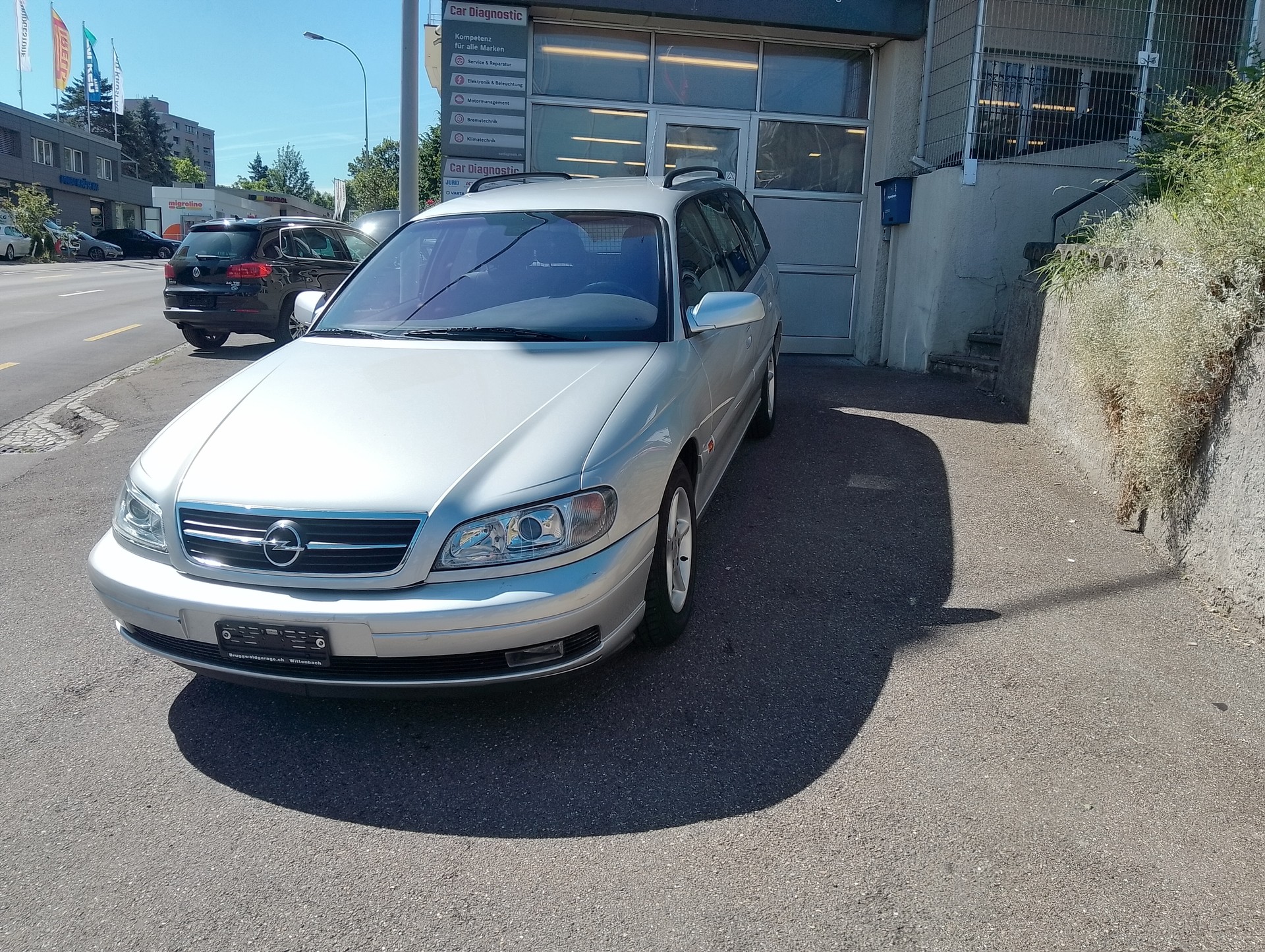 OPEL Omega 2.2i 16V Comfort-image-1