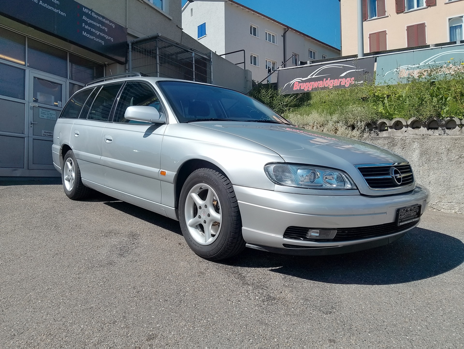OPEL Omega 2.2i 16V Comfort-image-4