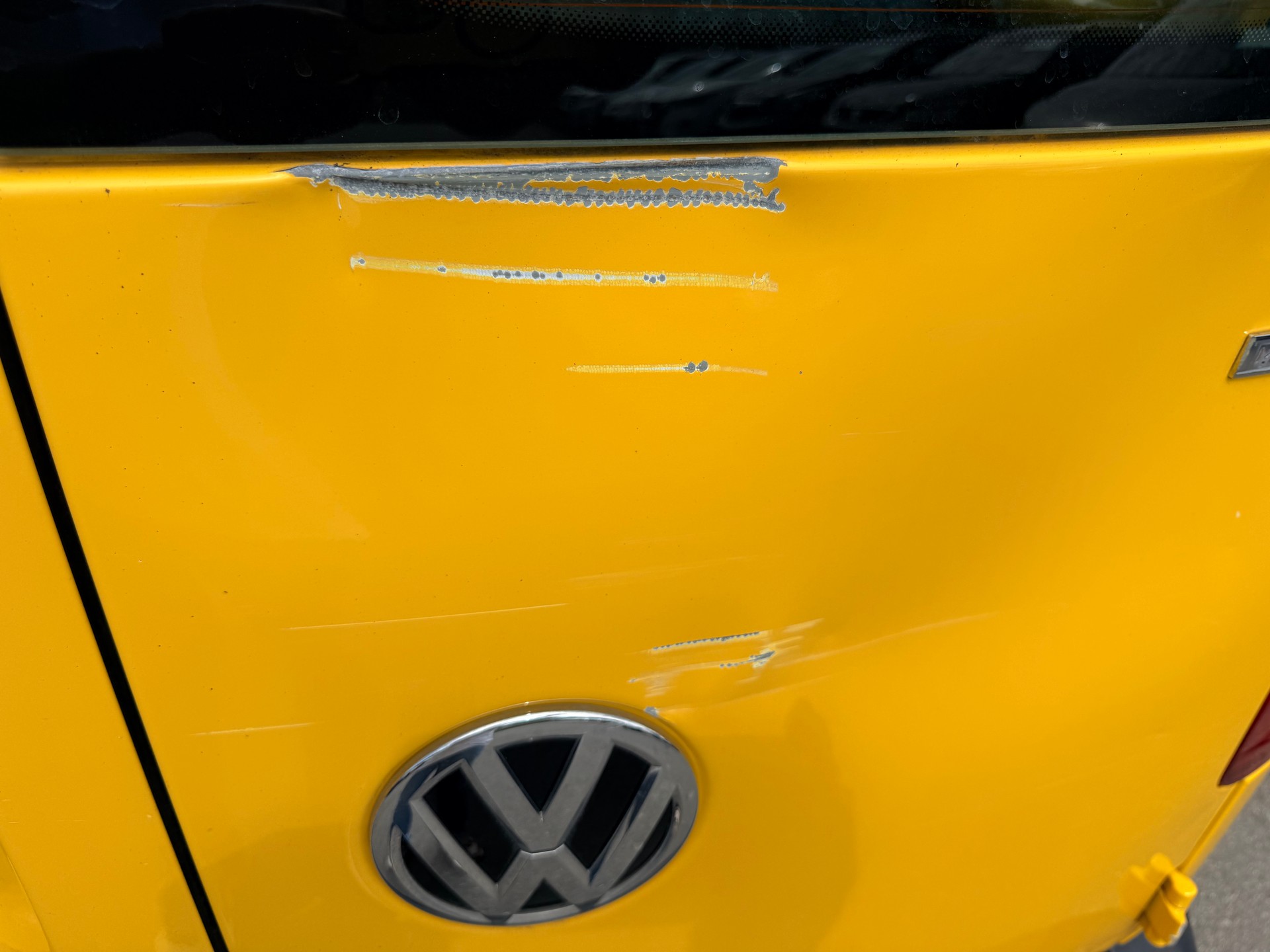 VW Caddy Maxi 2.0TDI 4Motion BlueMotion Technology-image-8