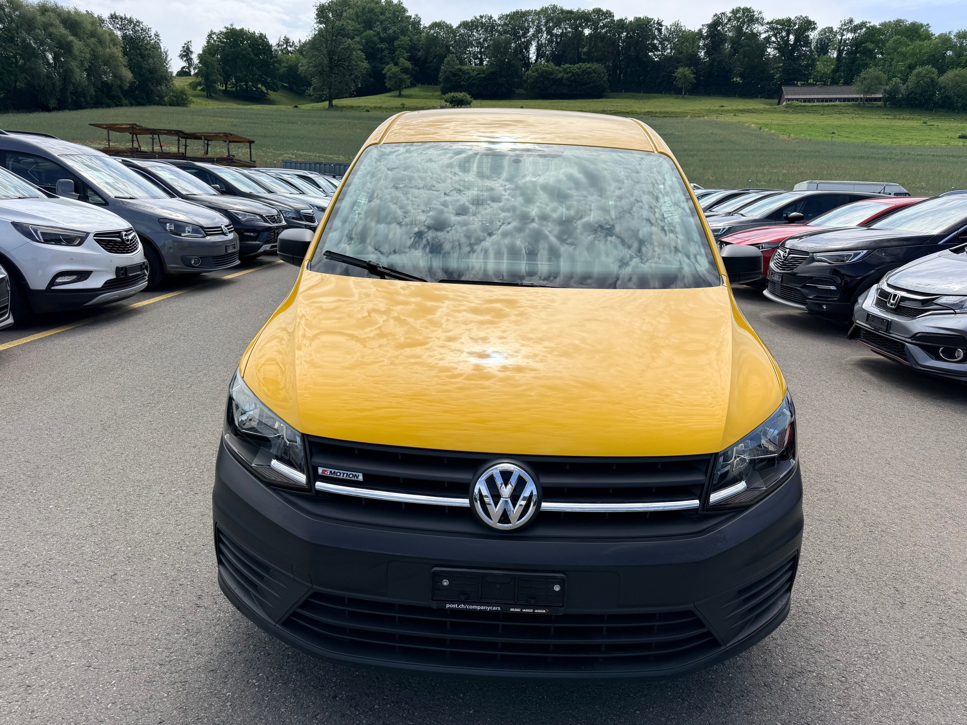 VW Caddy Maxi 2.0TDI 4Motion BlueMotion Technology-image-3