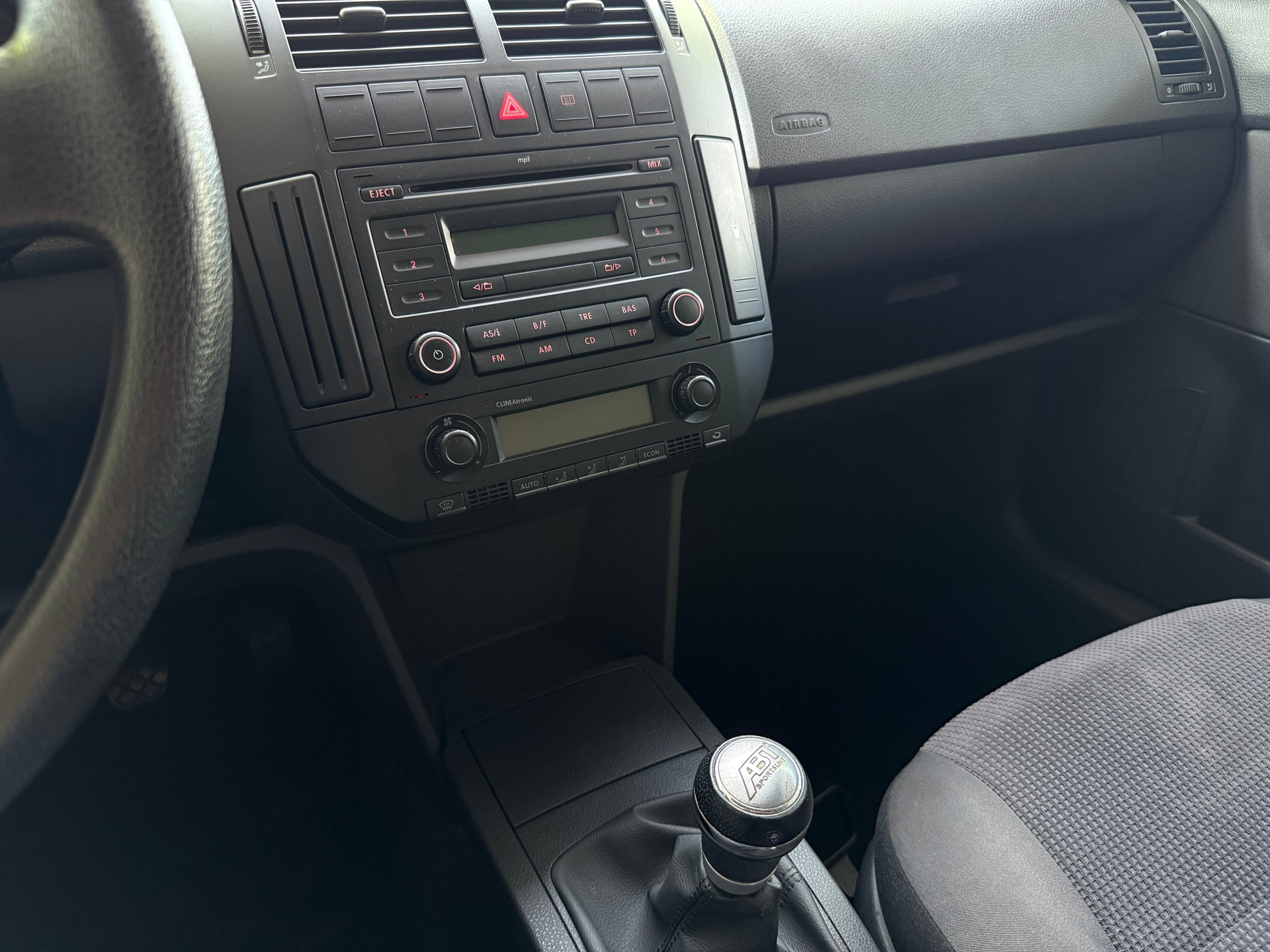 VW Polo 1.6 16V Comfortline-image-9