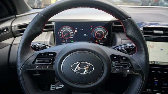 HYUNDAI Tucson 1.6HEV NLi LUX 4WD-image-12