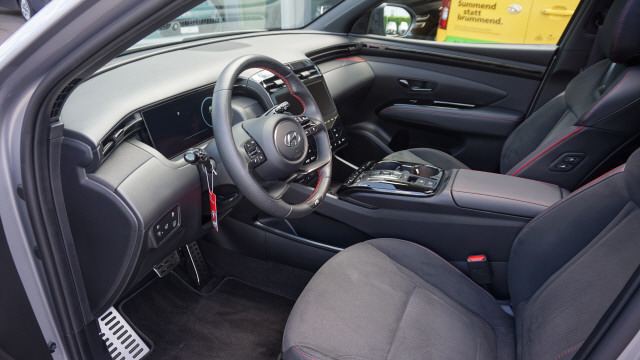 HYUNDAI Tucson 1.6HEV NLi LUX 4WD-image-9