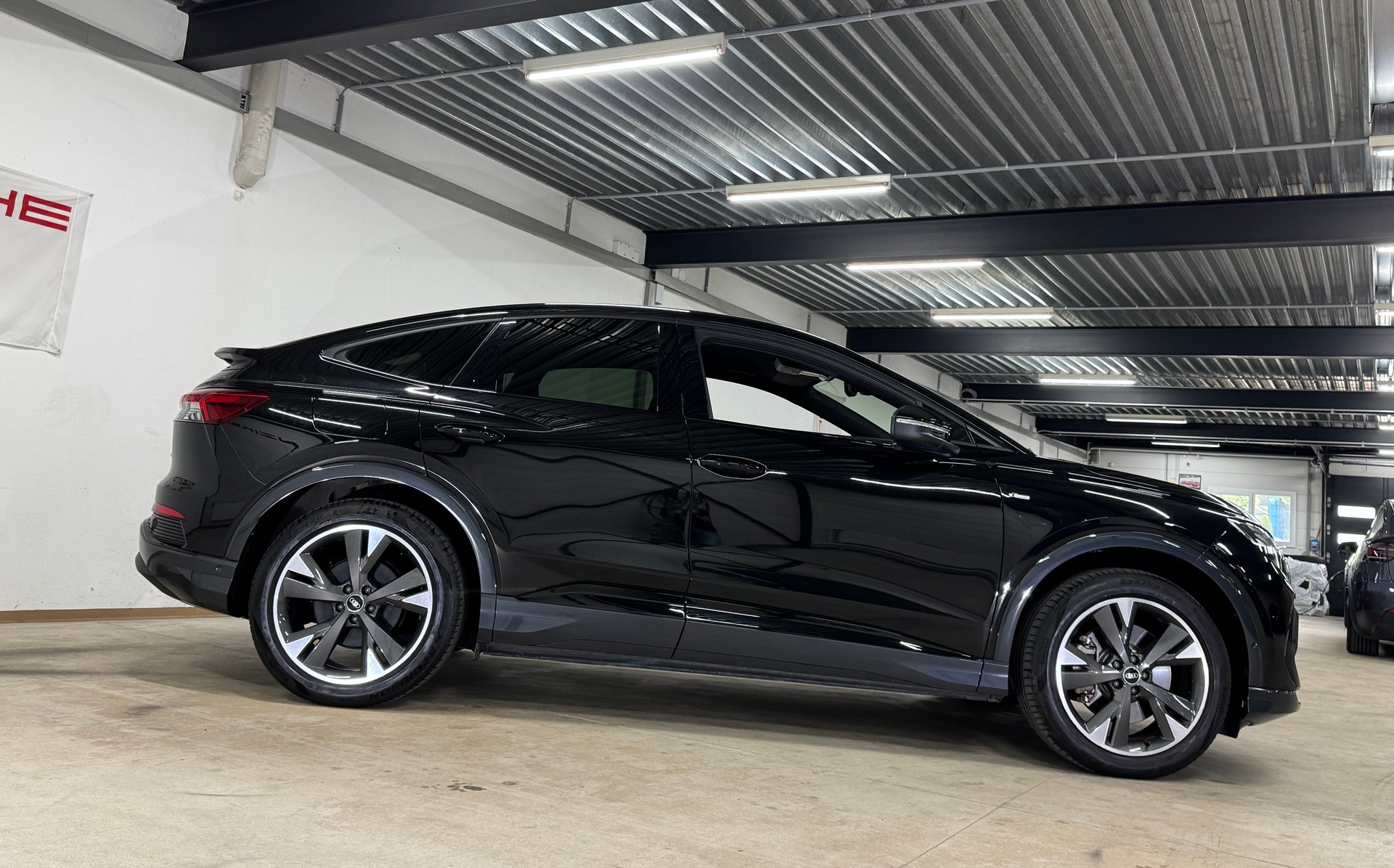 AUDI Q4 Sportback e-tron 55 S-Line Black-Pack quattro 340Ps / Wärmepumpe-image-3