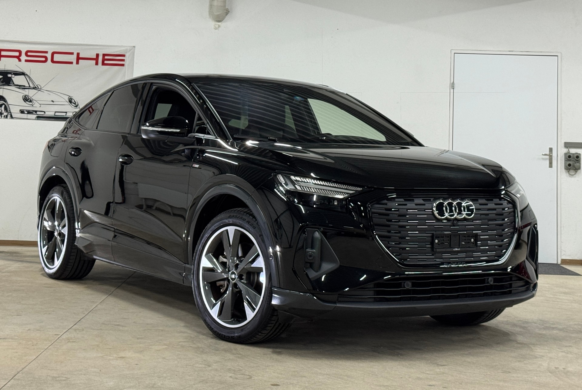 AUDI Q4 Sportback e-tron 55 S-Line Black-Pack quattro 340Ps / Wärmepumpe-image-2