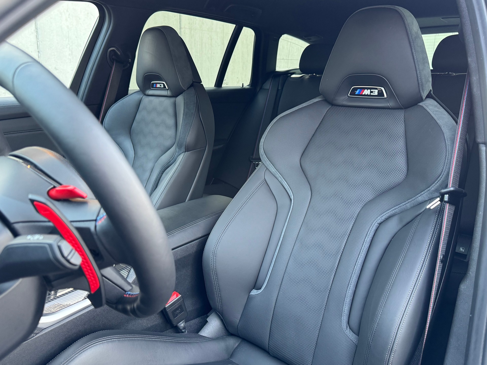 BMW M3 Touring xDrive Competition M-image-12
