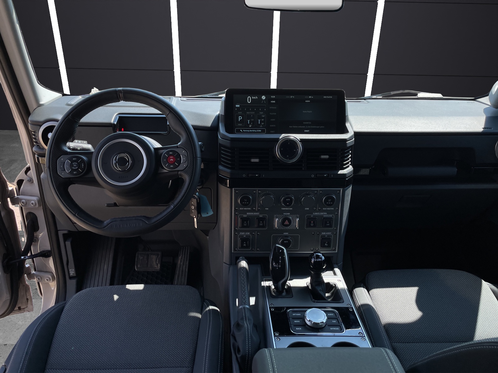 INEOS Grenadier 3.0D Utility Wagon 5-Sitz-image-8