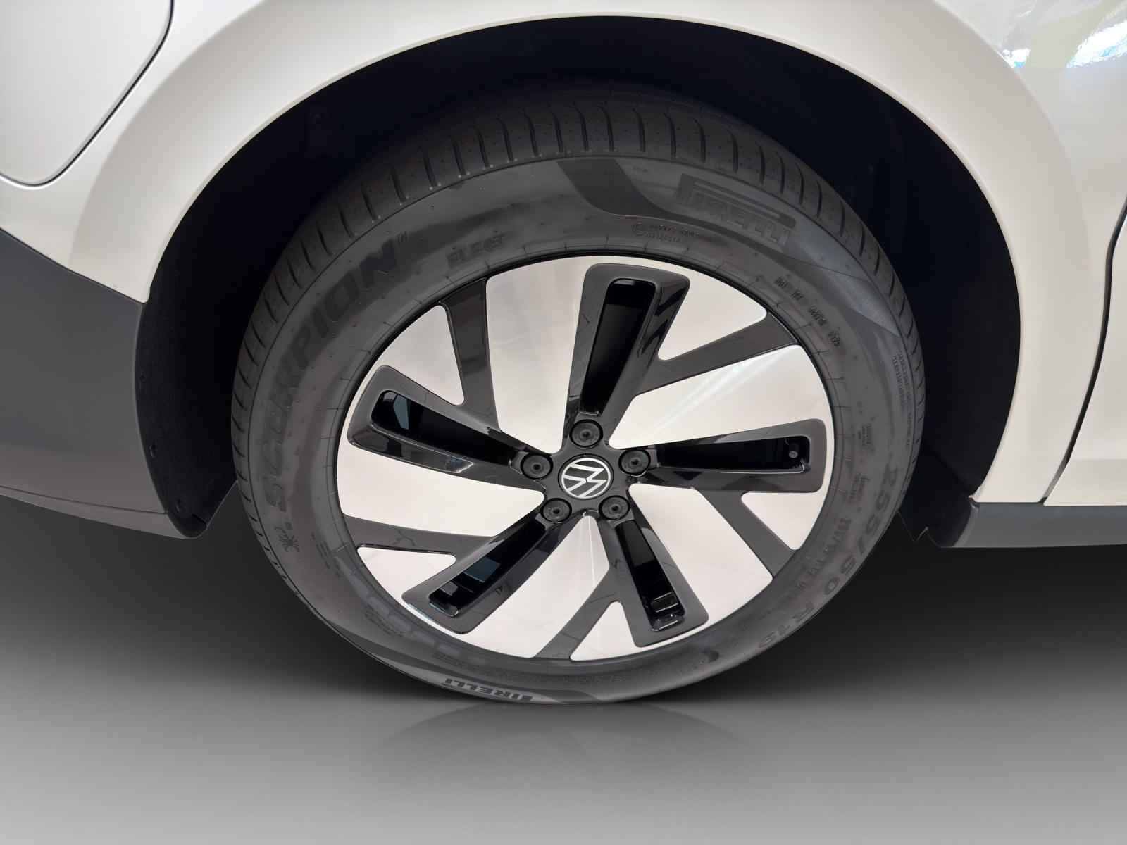 VW ID. Buzz Cargo Pro 4Motion-image-14