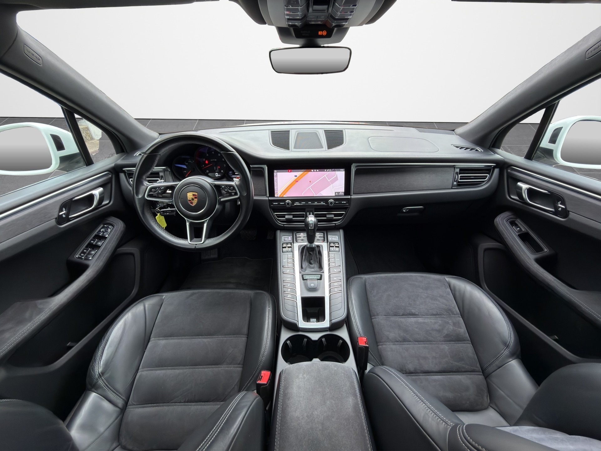 PORSCHE Macan 2.9 V6 GTS-image-13