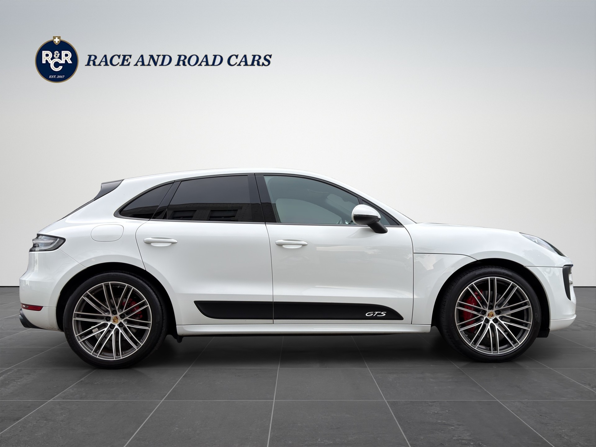 PORSCHE Macan 2.9 V6 GTS-image-3