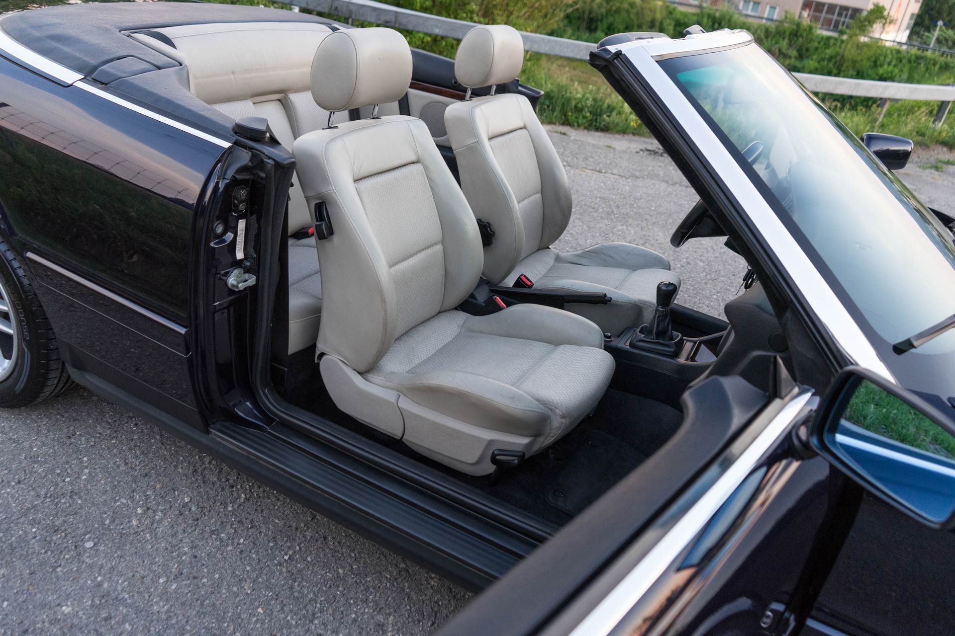 AUDI Cabriolet 2.8 E-image-24
