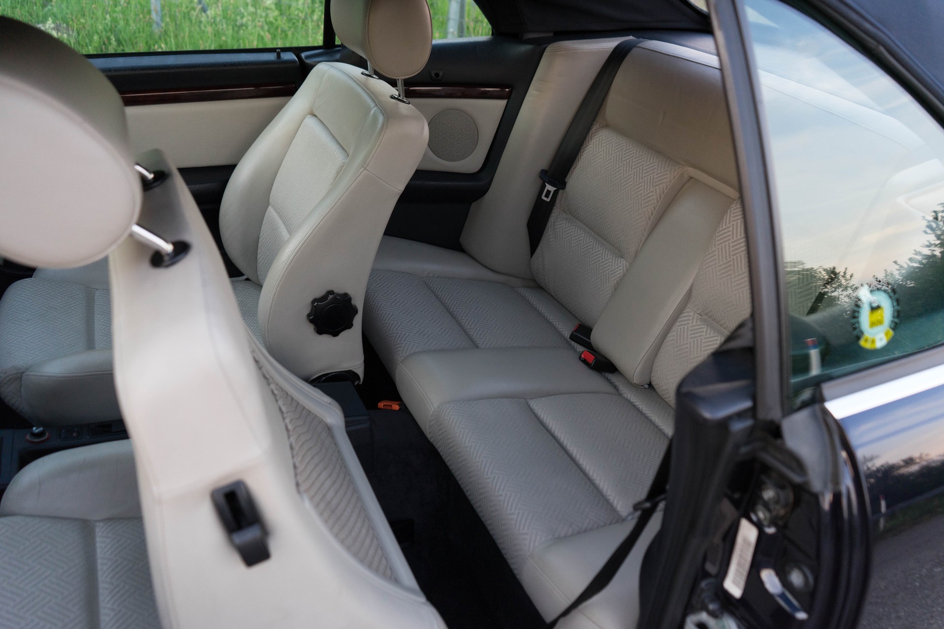 AUDI Cabriolet 2.8 E-image-10