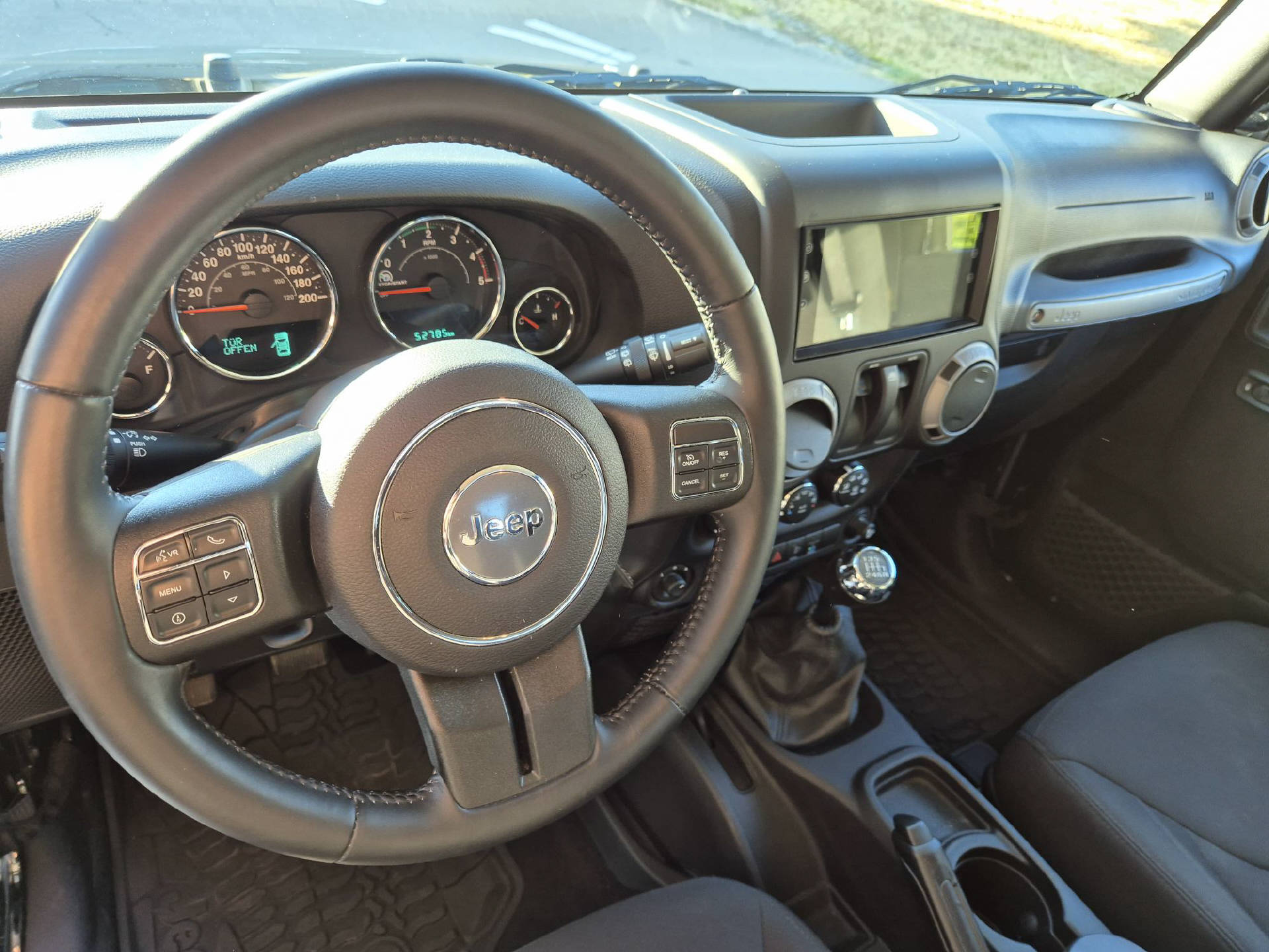 JEEP Wrangler 2.8 CRD Sport 6 Speed Offroad Camper-image-7
