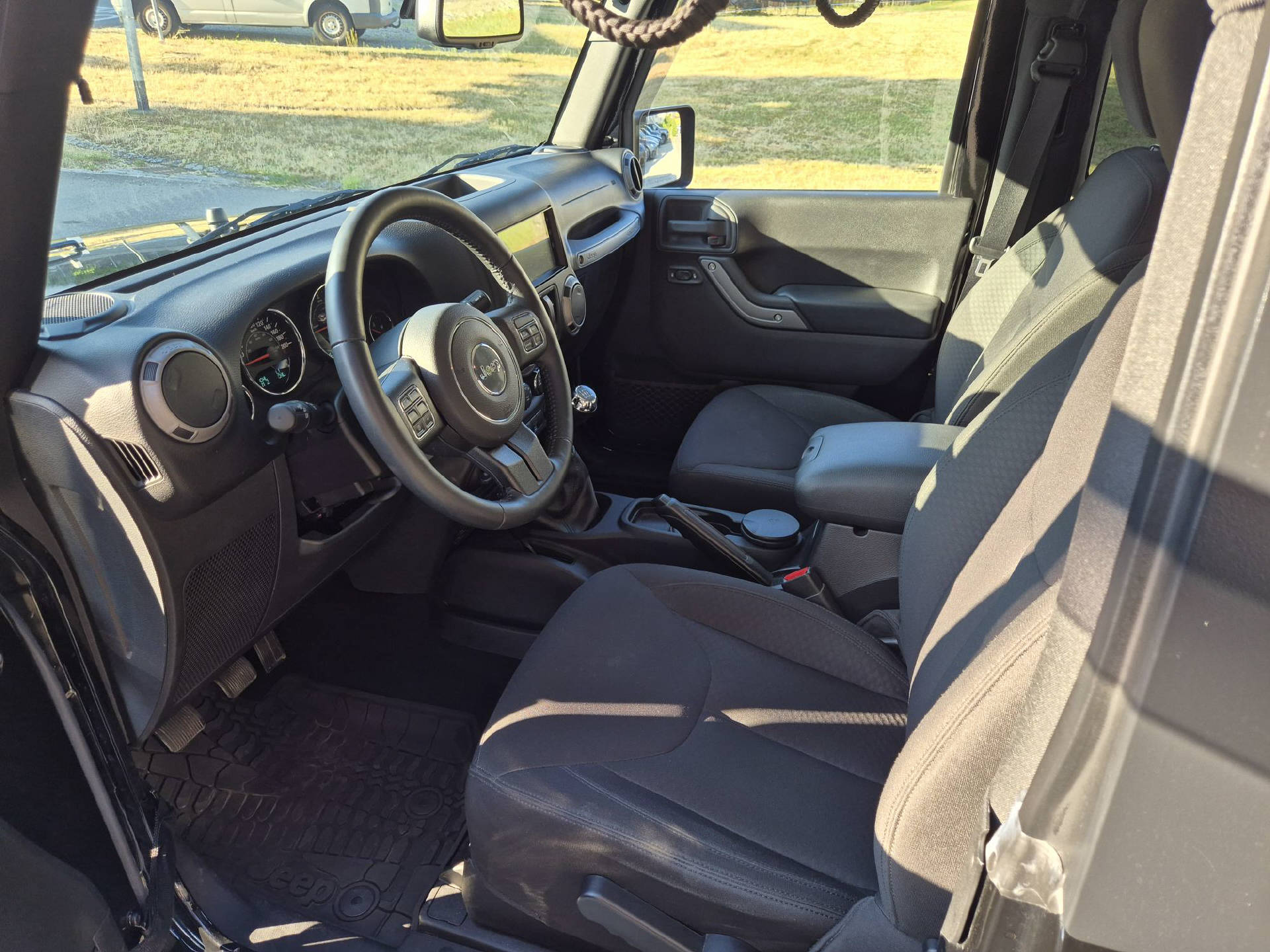 JEEP Wrangler 2.8 CRD Sport 6 Speed Offroad Camper-image-8