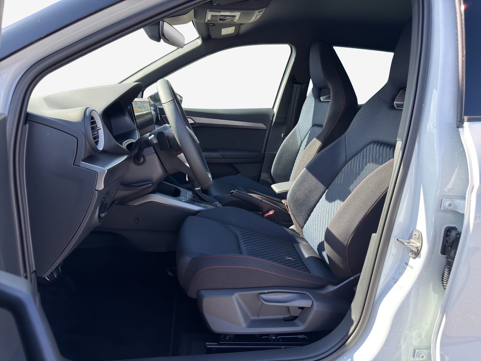 SEAT Arona 1.0 TSI Eco FR DSG-image-7