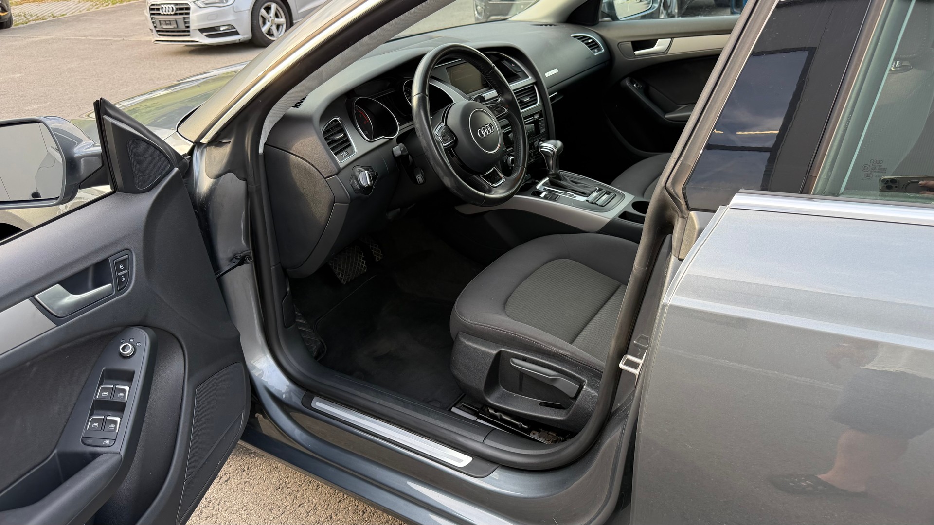 AUDI A5 Sportback 2.0 TFSI quattro S-tronic-image-9