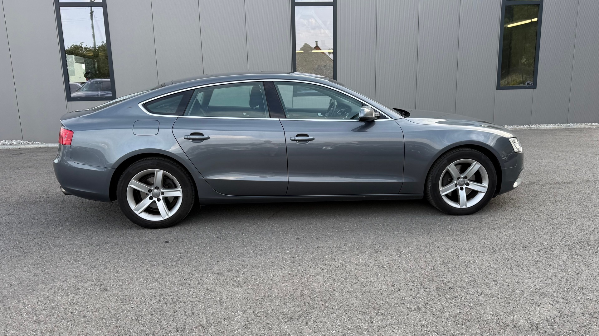 AUDI A5 Sportback 2.0 TFSI quattro S-tronic-image-6