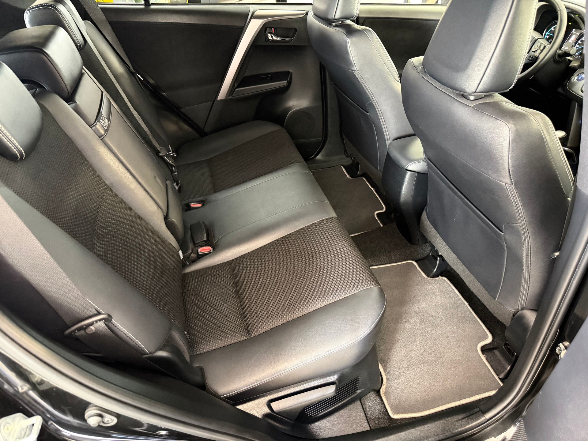 TOYOTA RAV-4 2.5 HSD Premium e-CVT-image-20