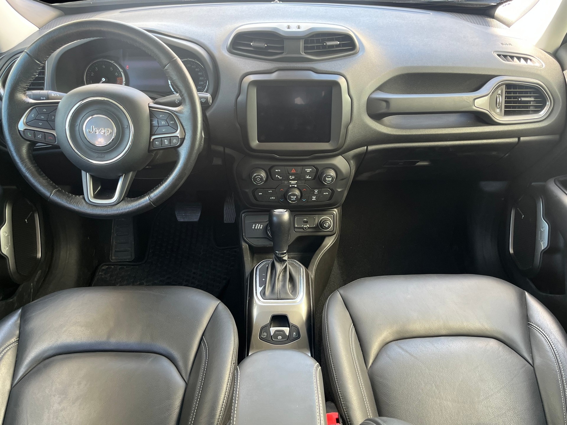 JEEP Renegade 1.3 Turbo Limited AWD-image-4