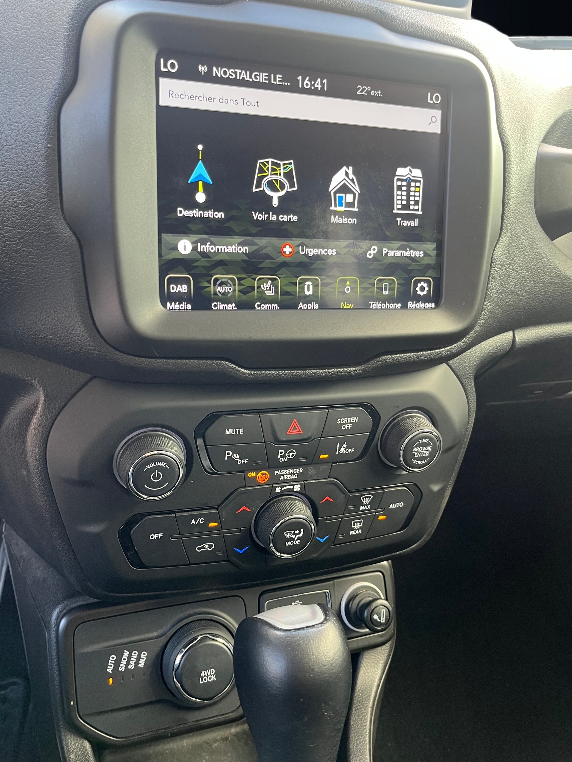 JEEP Renegade 1.3 Turbo Limited AWD-image-7