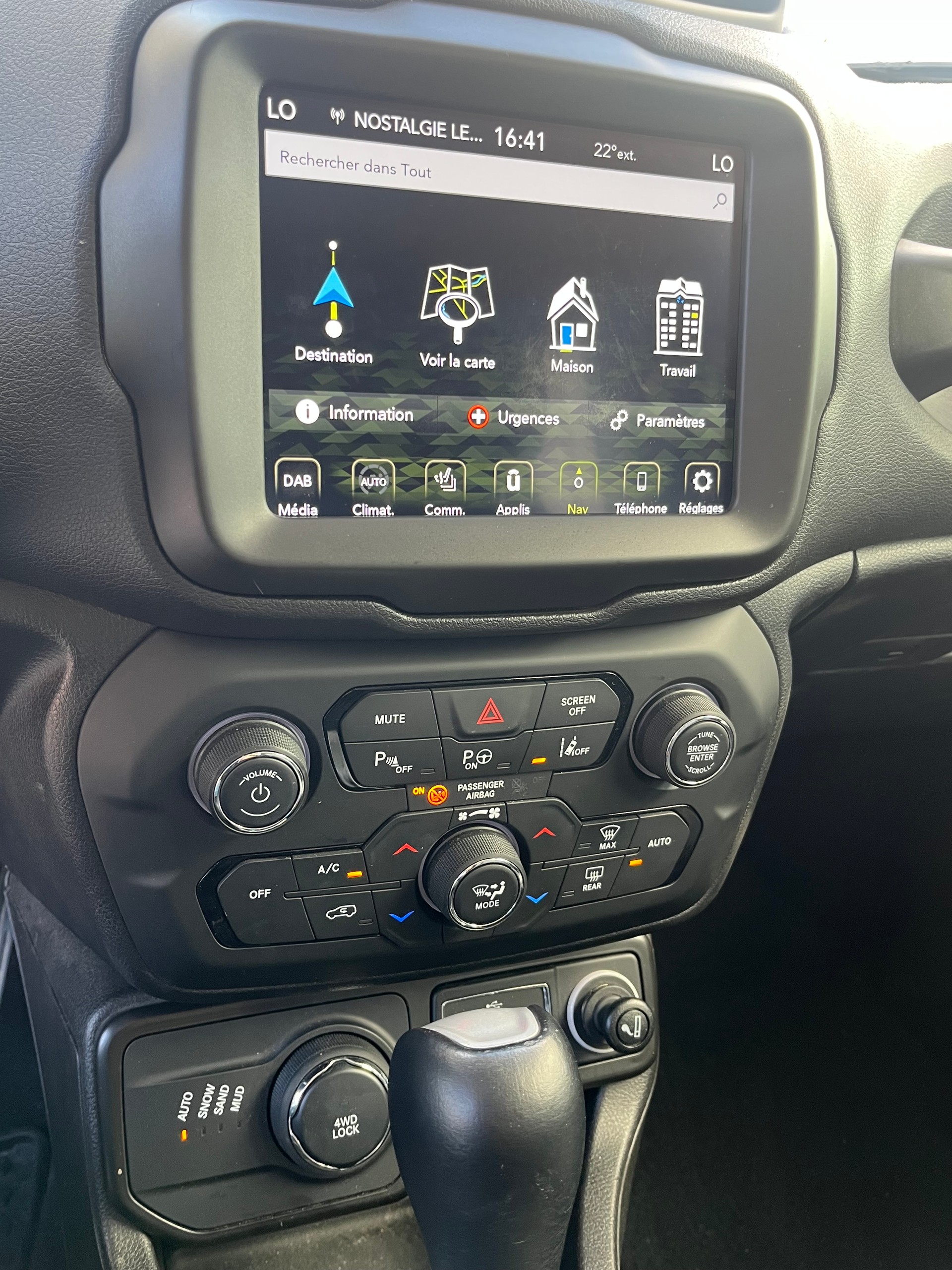 JEEP Renegade 1.3 Turbo Limited AWD-image-7
