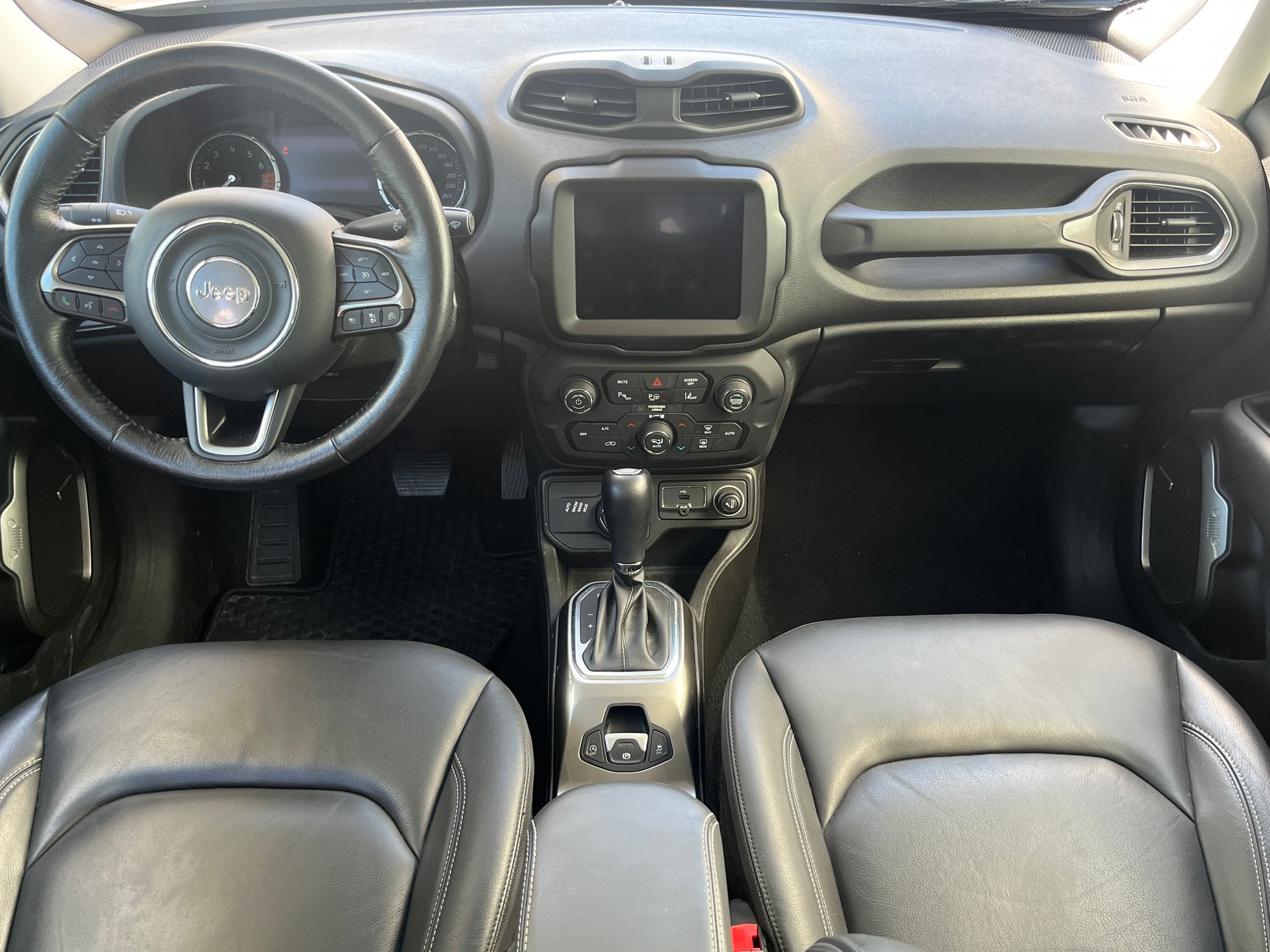 JEEP Renegade 1.3 Turbo Limited AWD-image-4