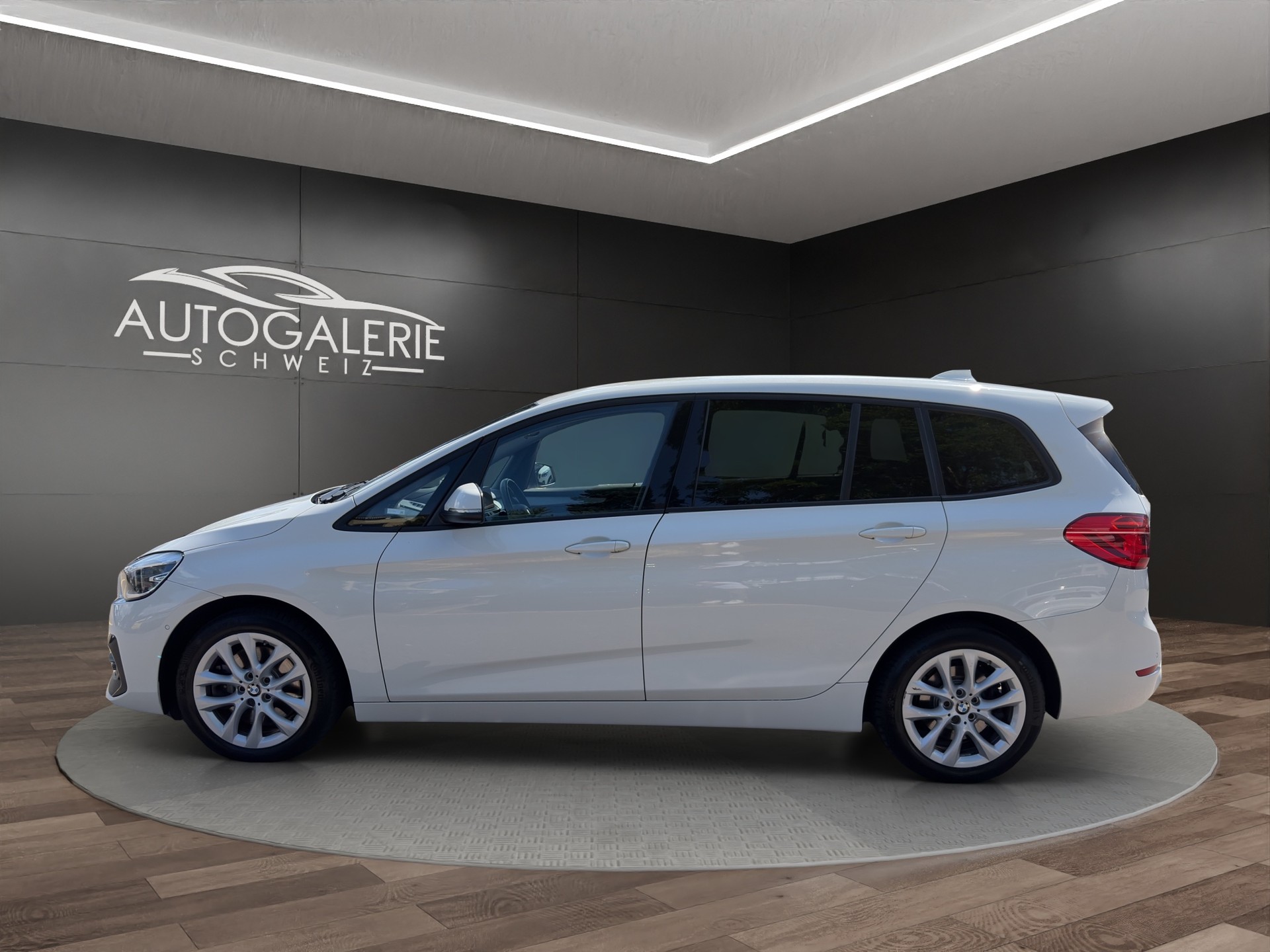 BMW 220d xDrive Gran Tourer | CH Fzg. | Driving Assistant Plus | Kamera | LED Scheinw. | HeadUp | Sportsitze |-showroom-element-2
