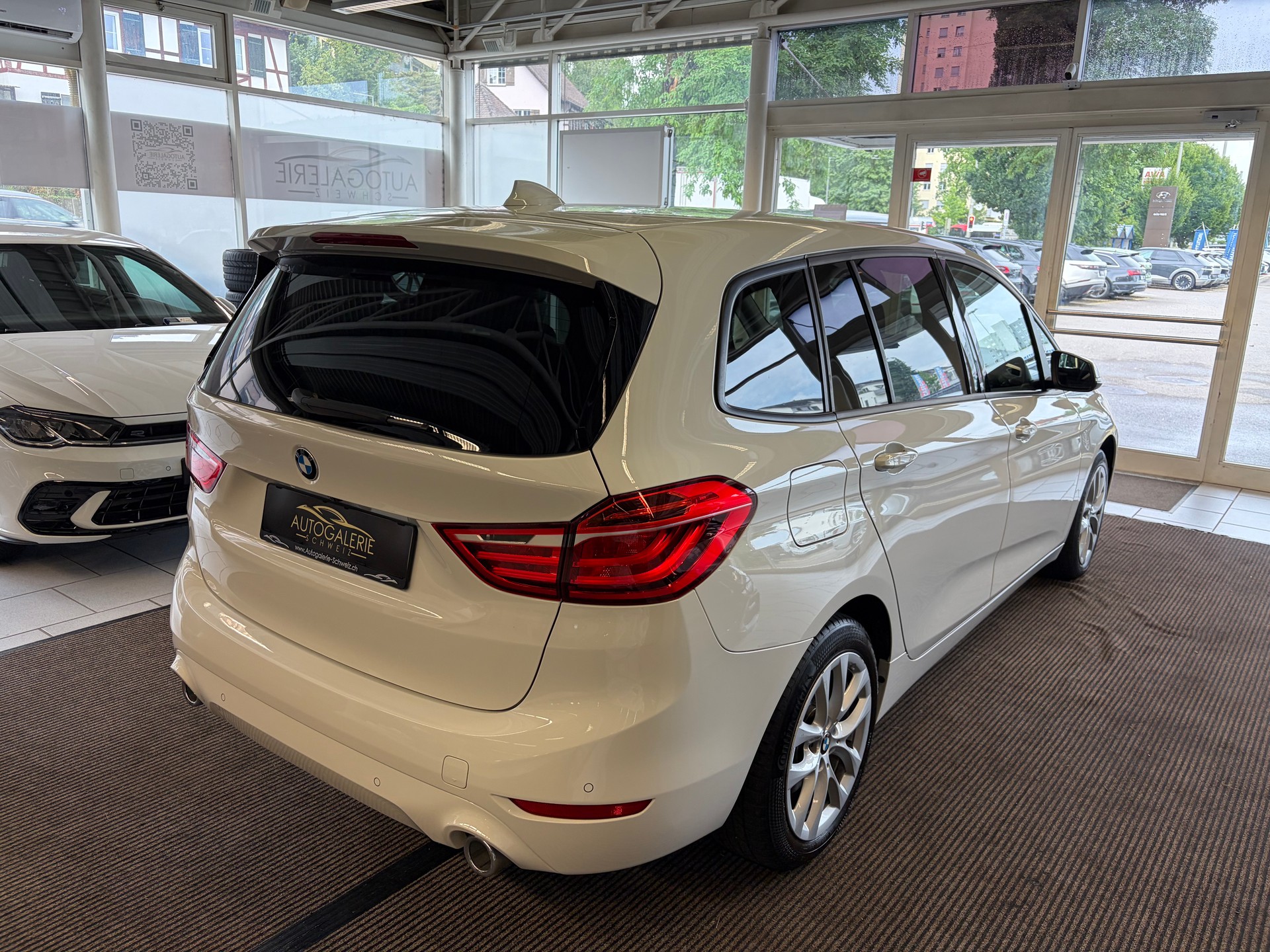 BMW 220d xDrive Gran Tourer | CH Fzg. | Driving Assistant Plus | Kamera | LED Scheinw. | HeadUp | Sportsitze |-image-29