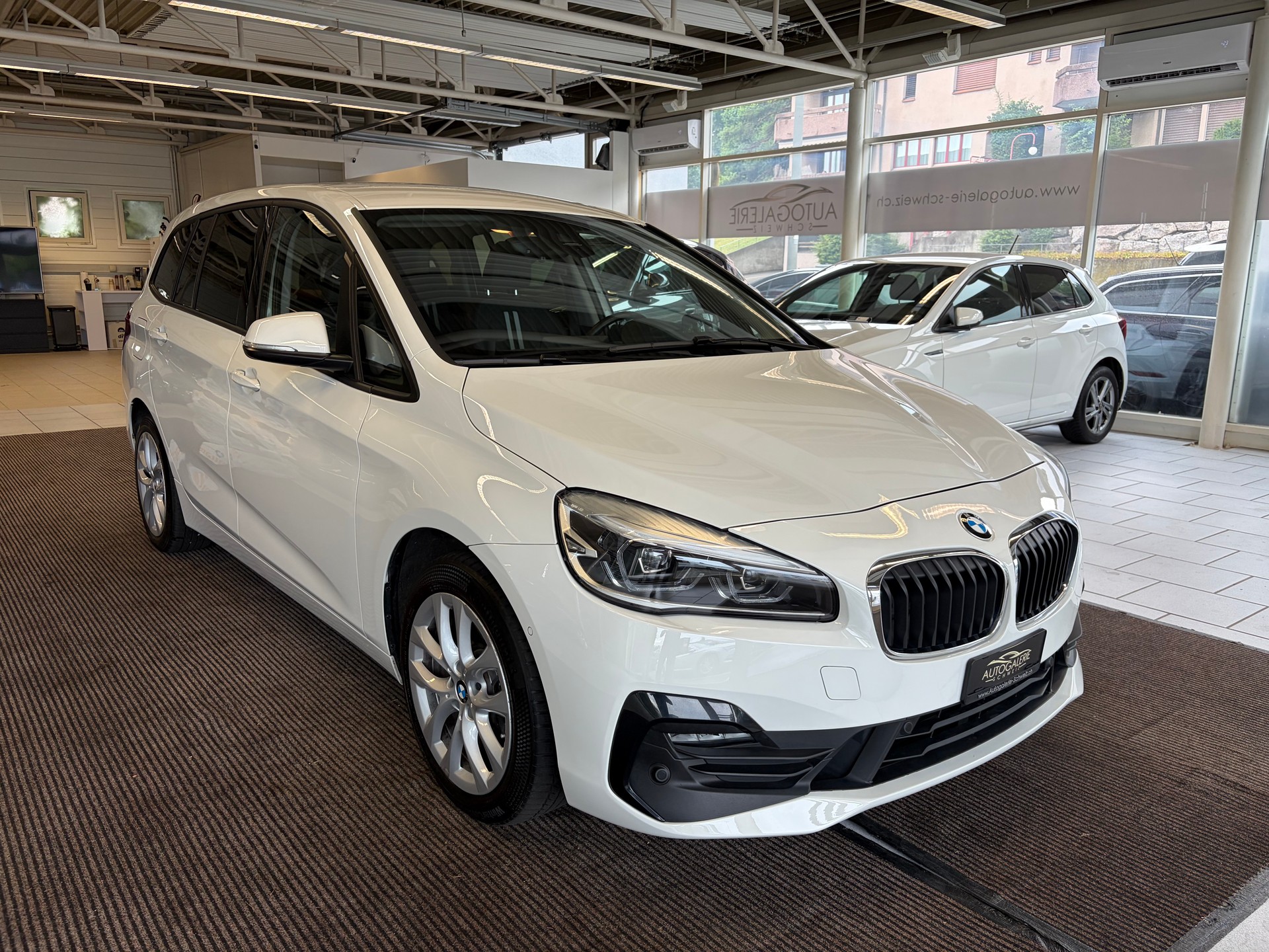 BMW 220d xDrive Gran Tourer | CH Fzg. | Driving Assistant Plus | Kamera | LED Scheinw. | HeadUp | Sportsitze |-image-34