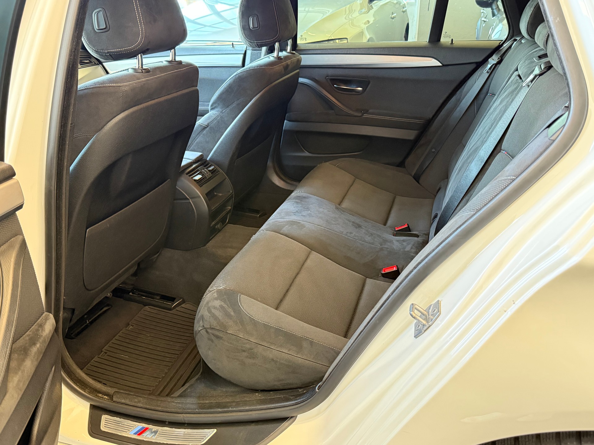 BMW 520d Touring xDrive Steptronic MSport-image-9