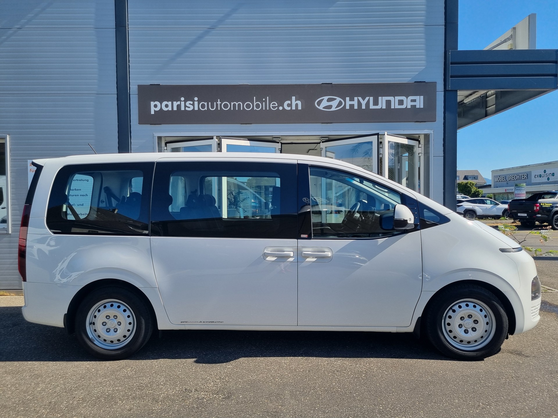 HYUNDAI Staria Wagon 2.2 CRDi Origo 4WD A-image-3