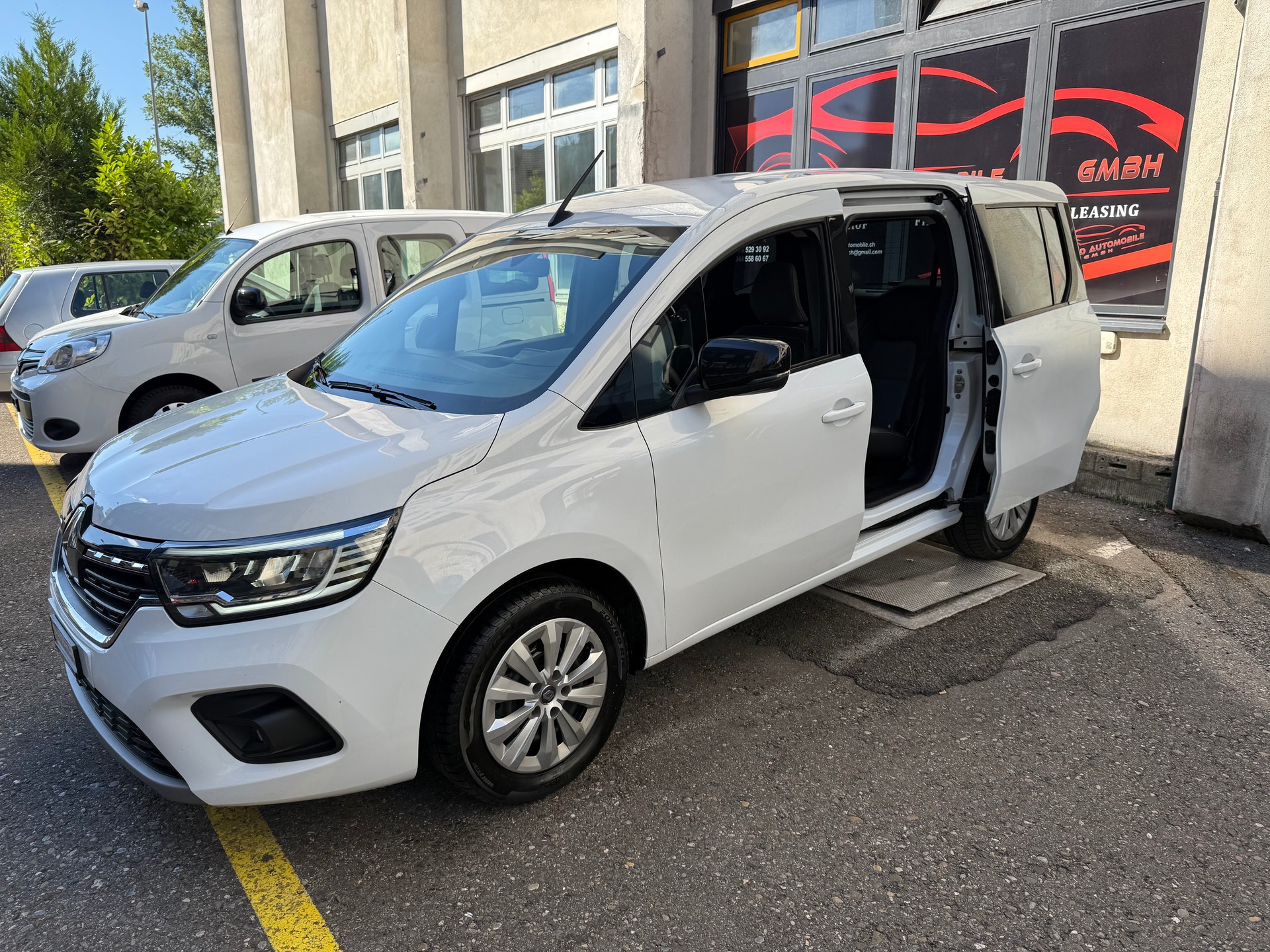 RENAULT Kangoo 1.5 dCi 95 Equilibre-image-2