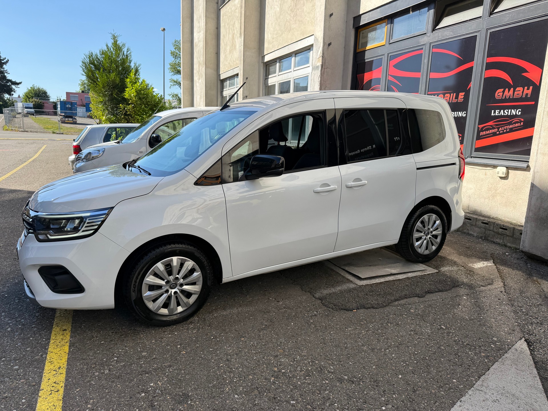 RENAULT Kangoo 1.5 dCi 95 Equilibre-image-4