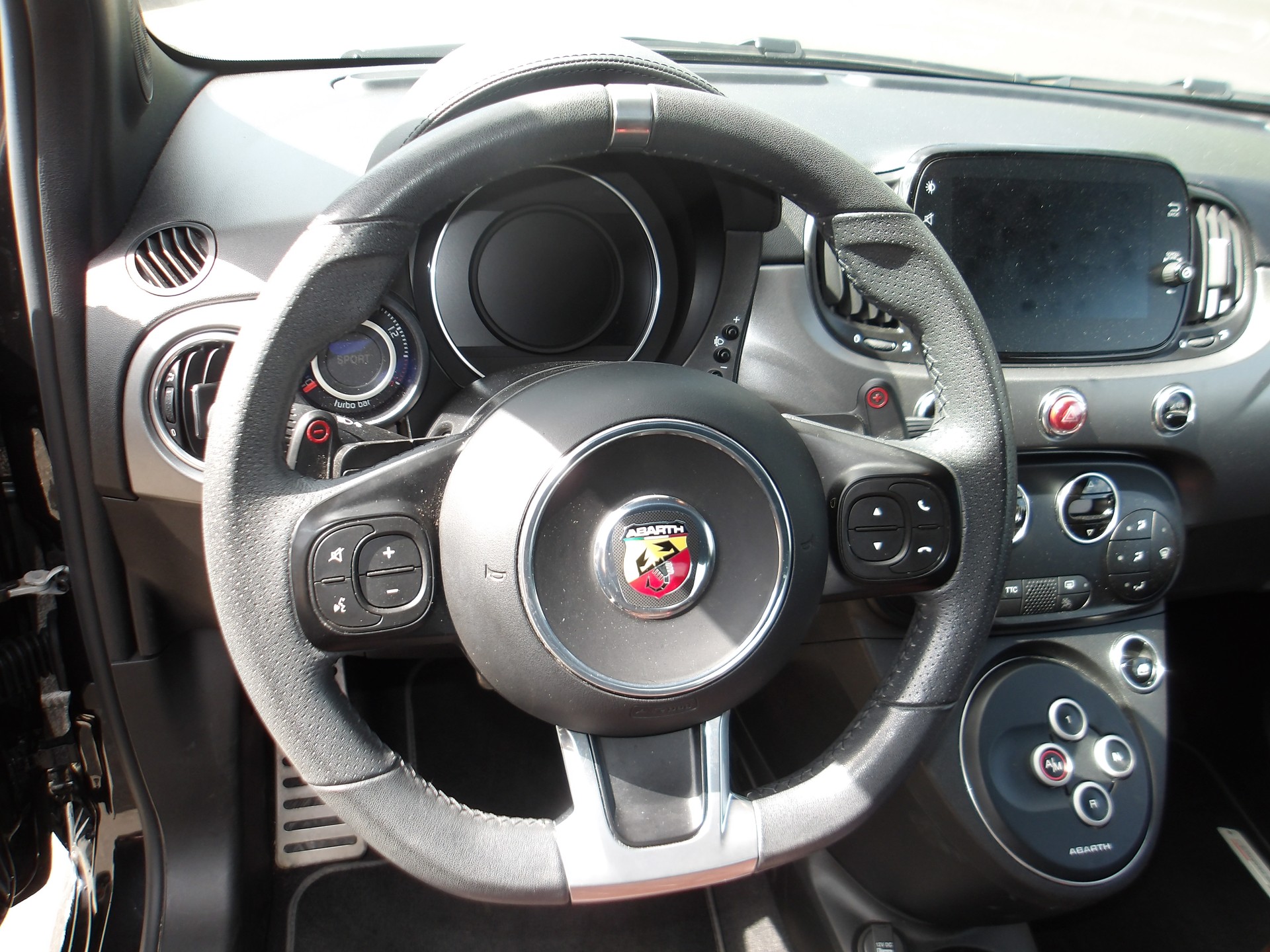 FIAT 595 1.4 16V Turbo Abarth Turismo Dualogic-image-12