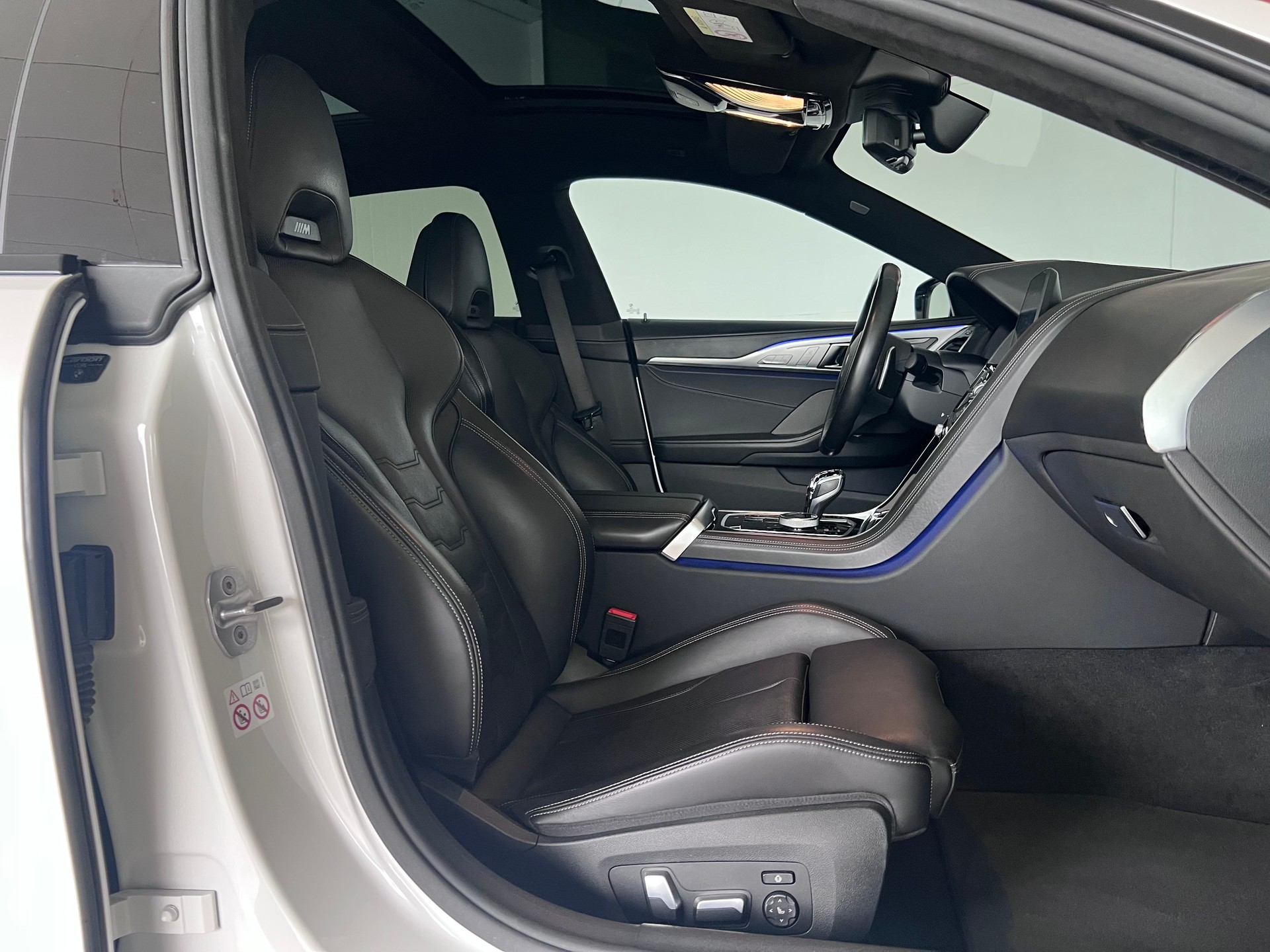 BMW M850i xDrive Steptronic-image-18