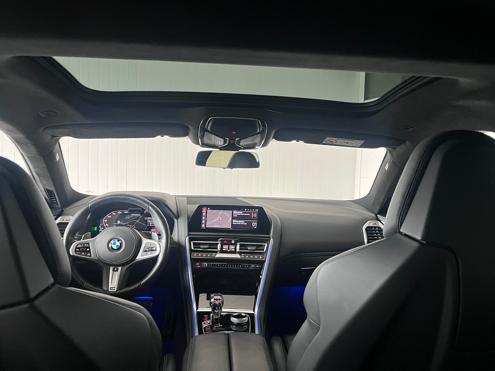 BMW M850i xDrive Steptronic-image-21