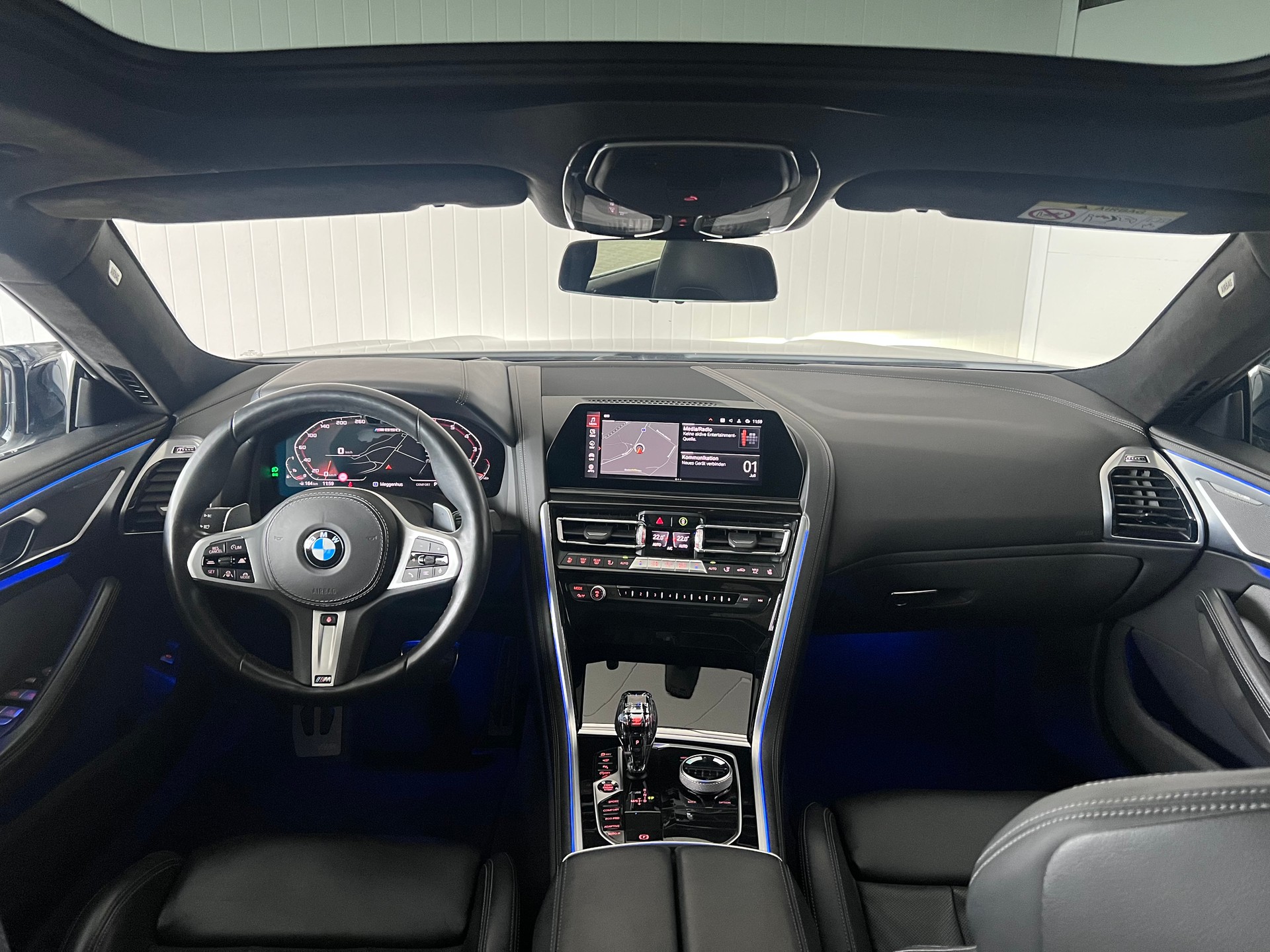 BMW M850i xDrive Steptronic-image-22