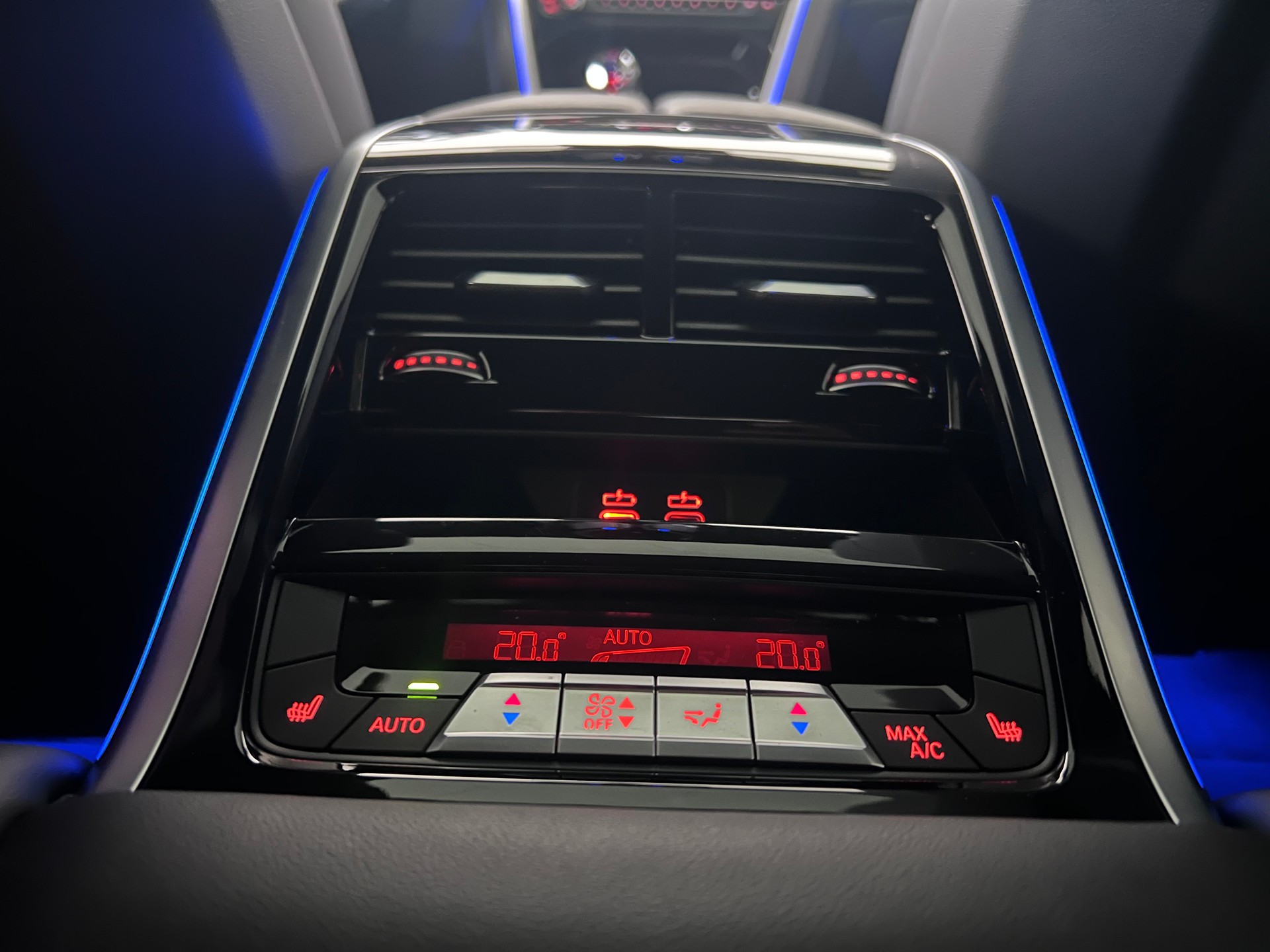 BMW M850i xDrive Steptronic-image-20